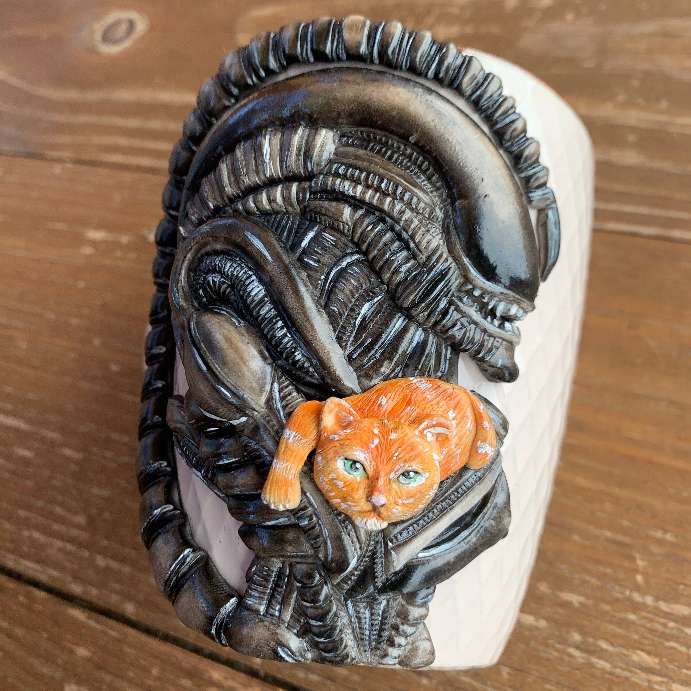 Xenomorph and 