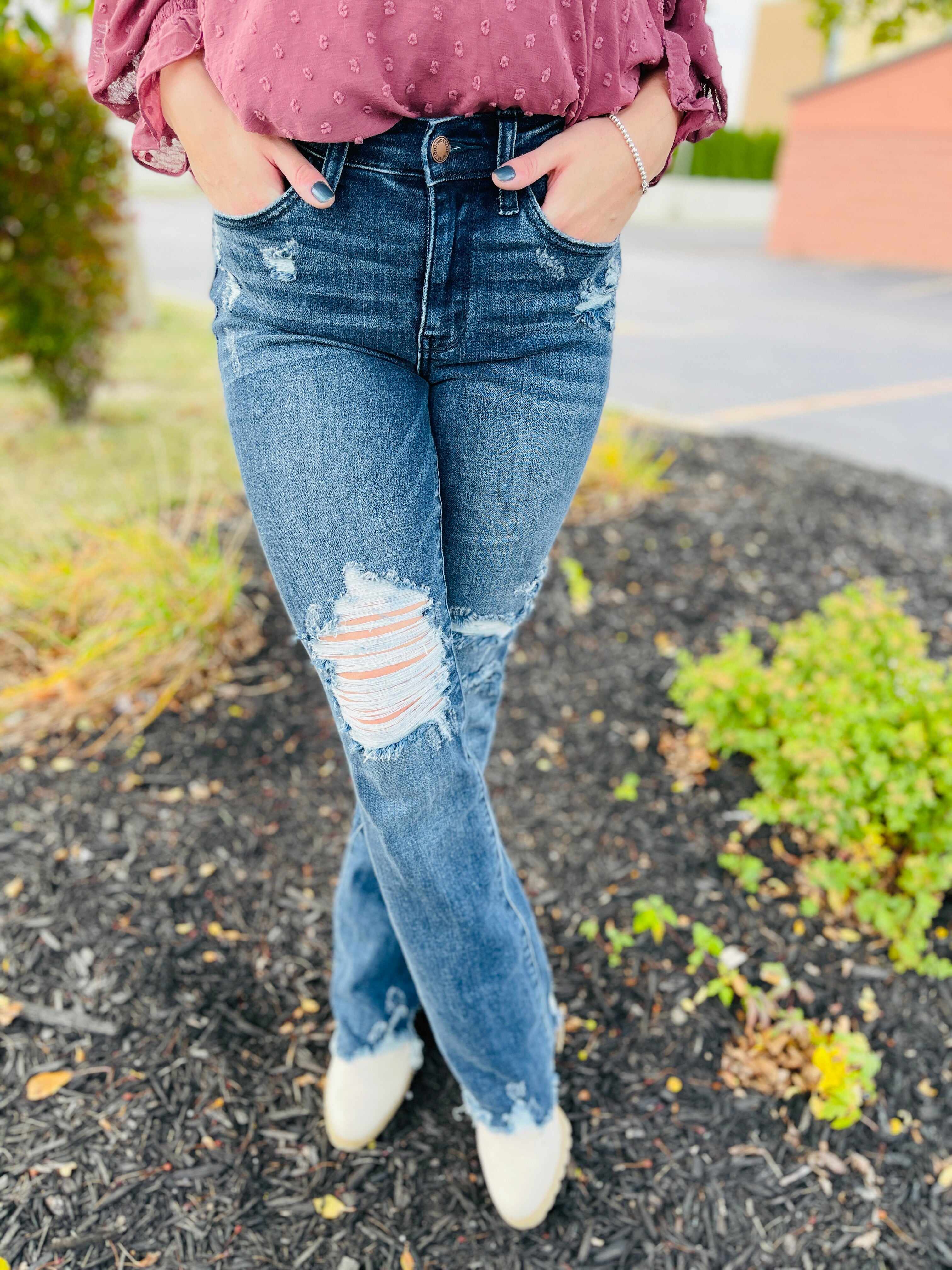 Plus/Reg Best Distressed Midrise Bootcut Jeans