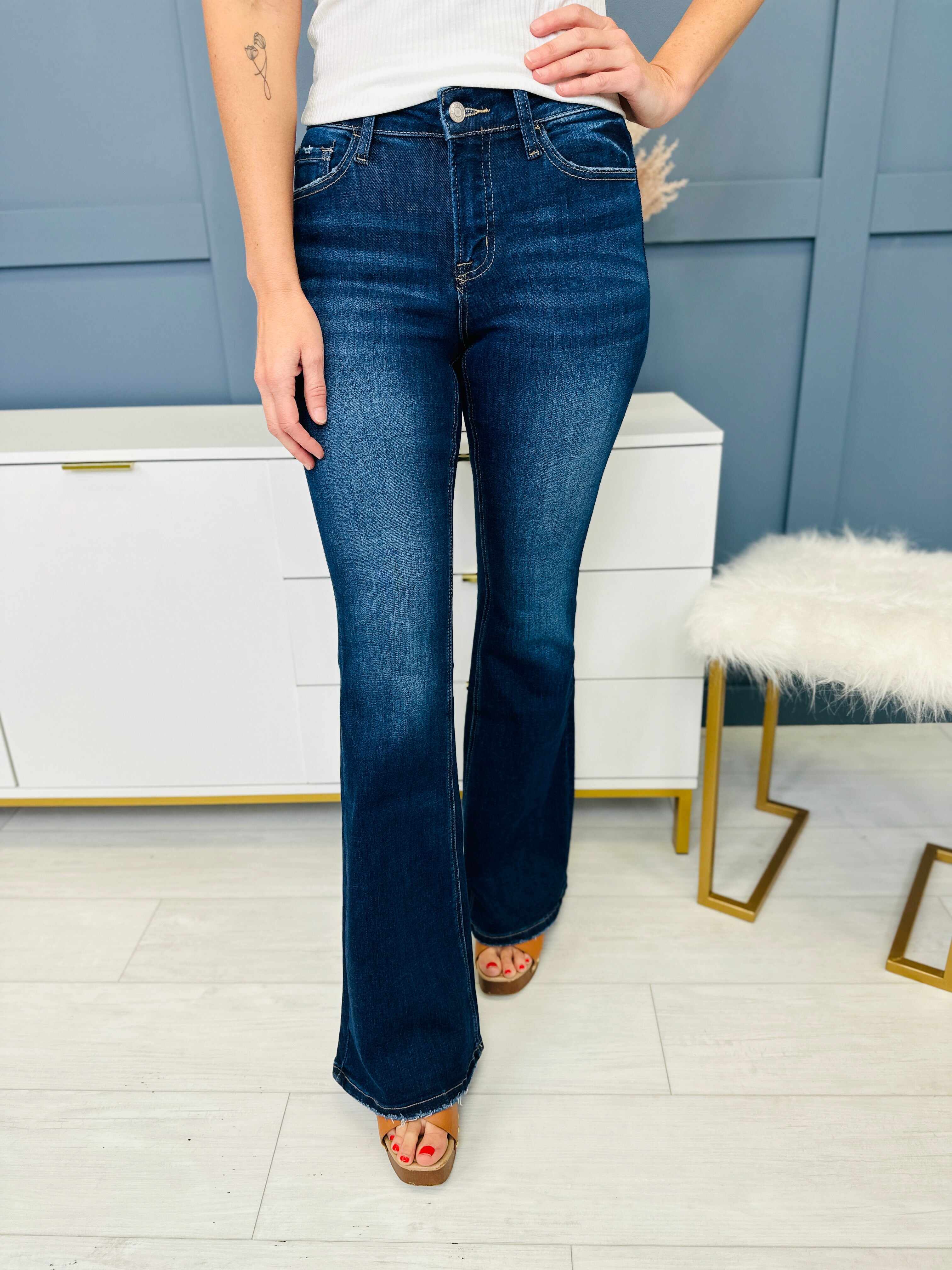 Lovervet REG/CURVY Far Out Flare Jeans