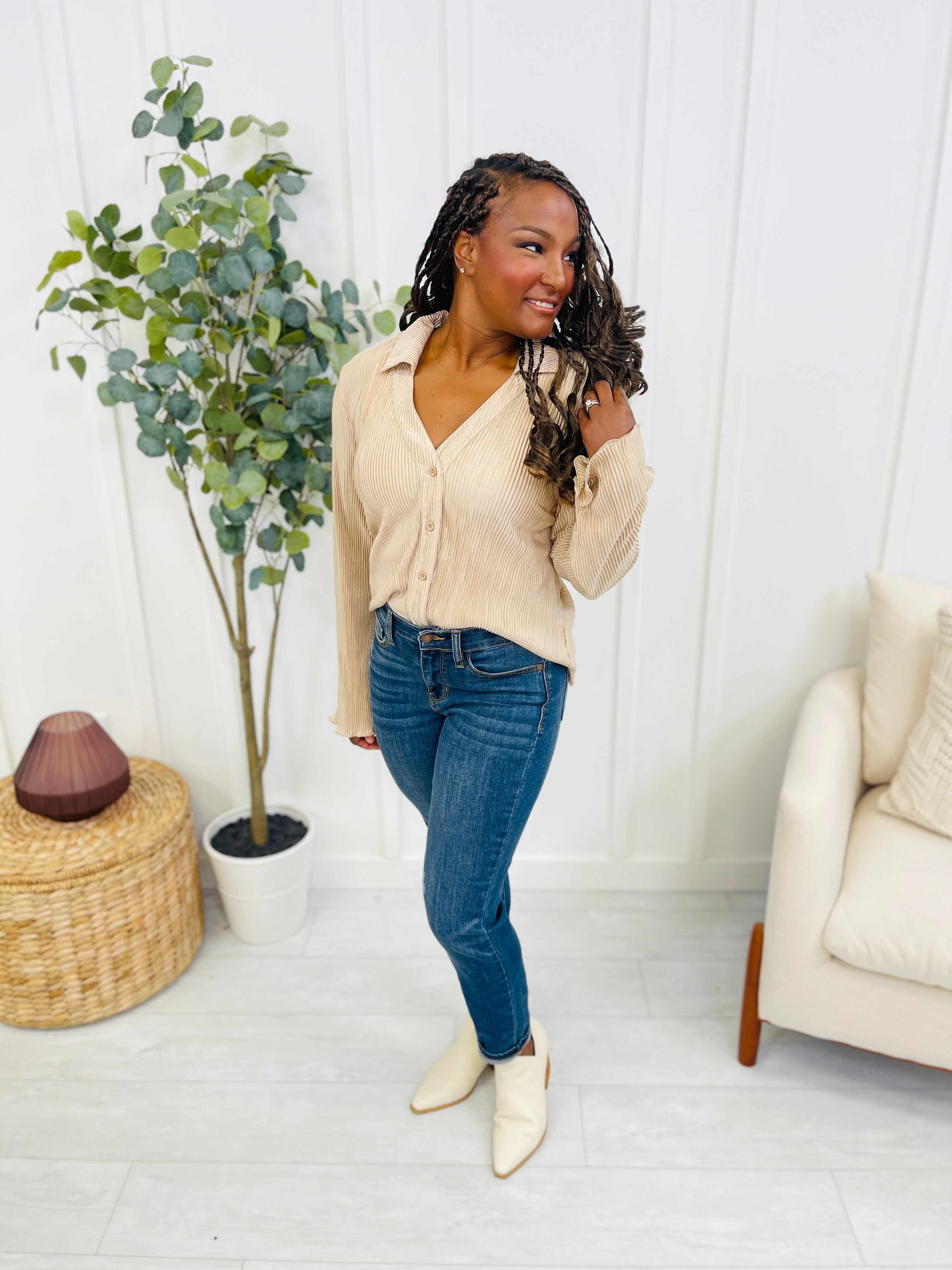 Mid Rise Plus/Reg Everyday Essential Relaxed Fit Jeans - Multiple Inseams!