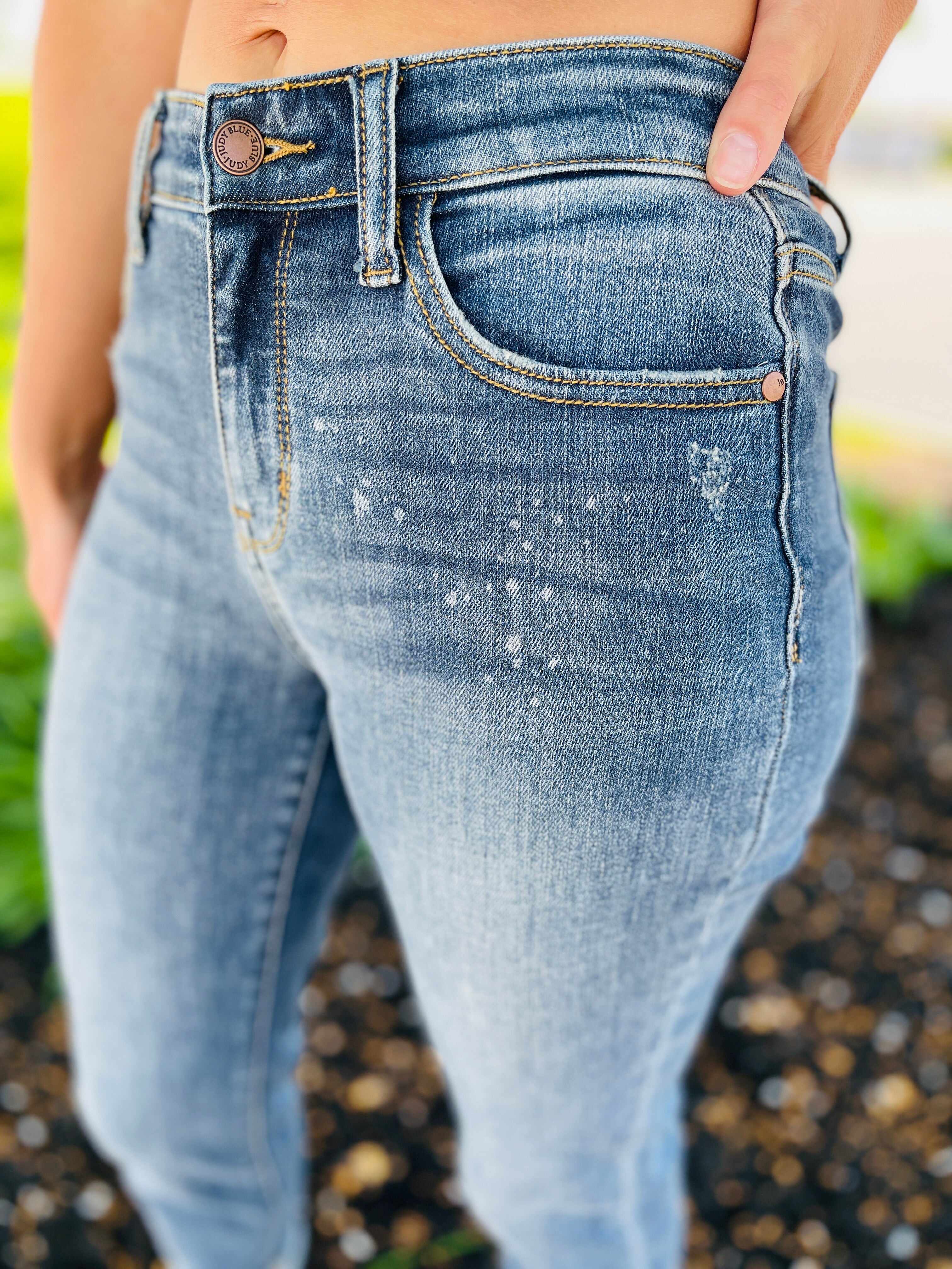 RESTOCK! PLUS/REG Bleach Vibes Nondistressed Bleach Splatter Boyfriend Jeans