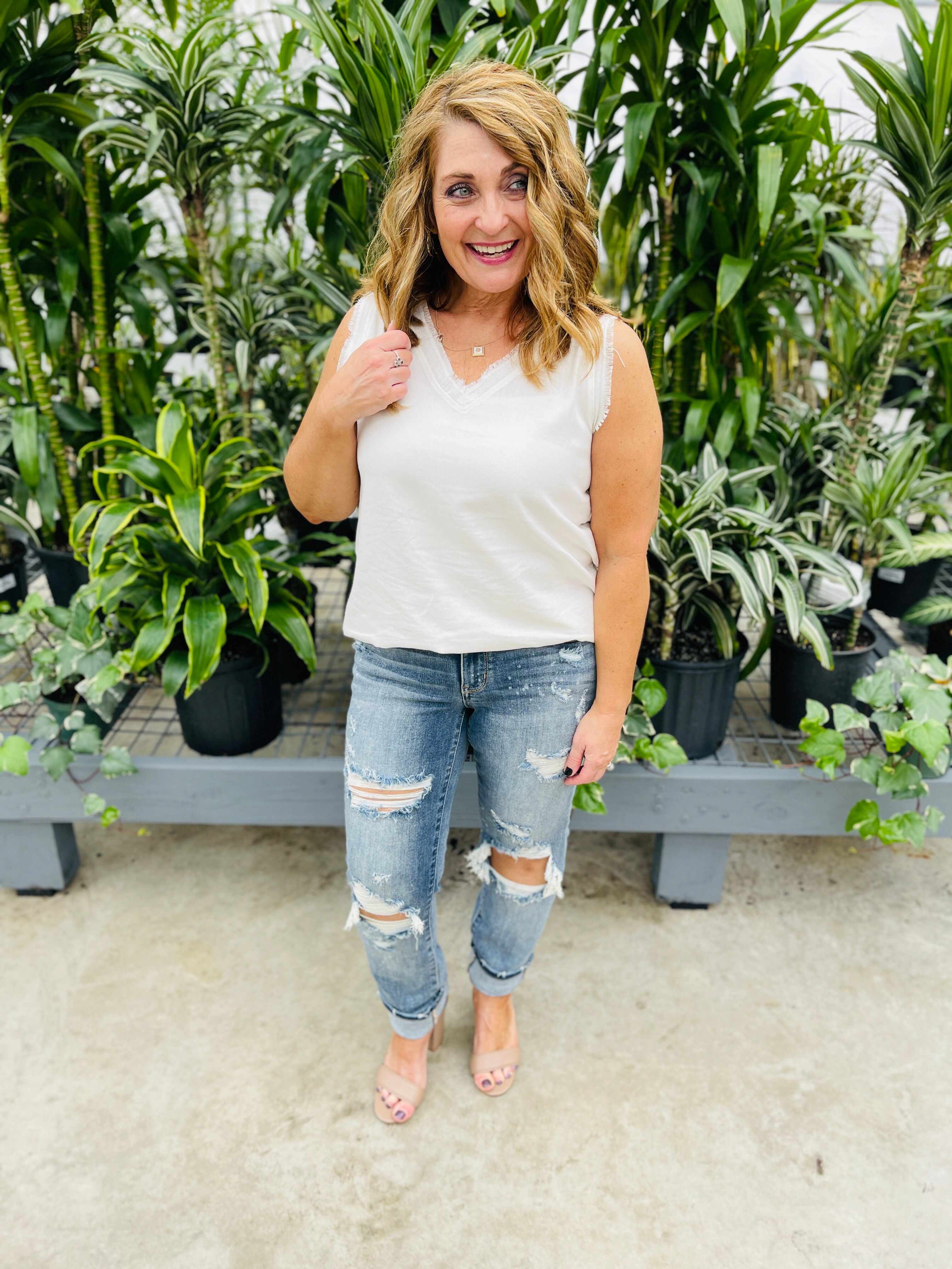 Restock! REG/CURVY Somewhere On a Bleach Mid Rise Boyfriend Jeans