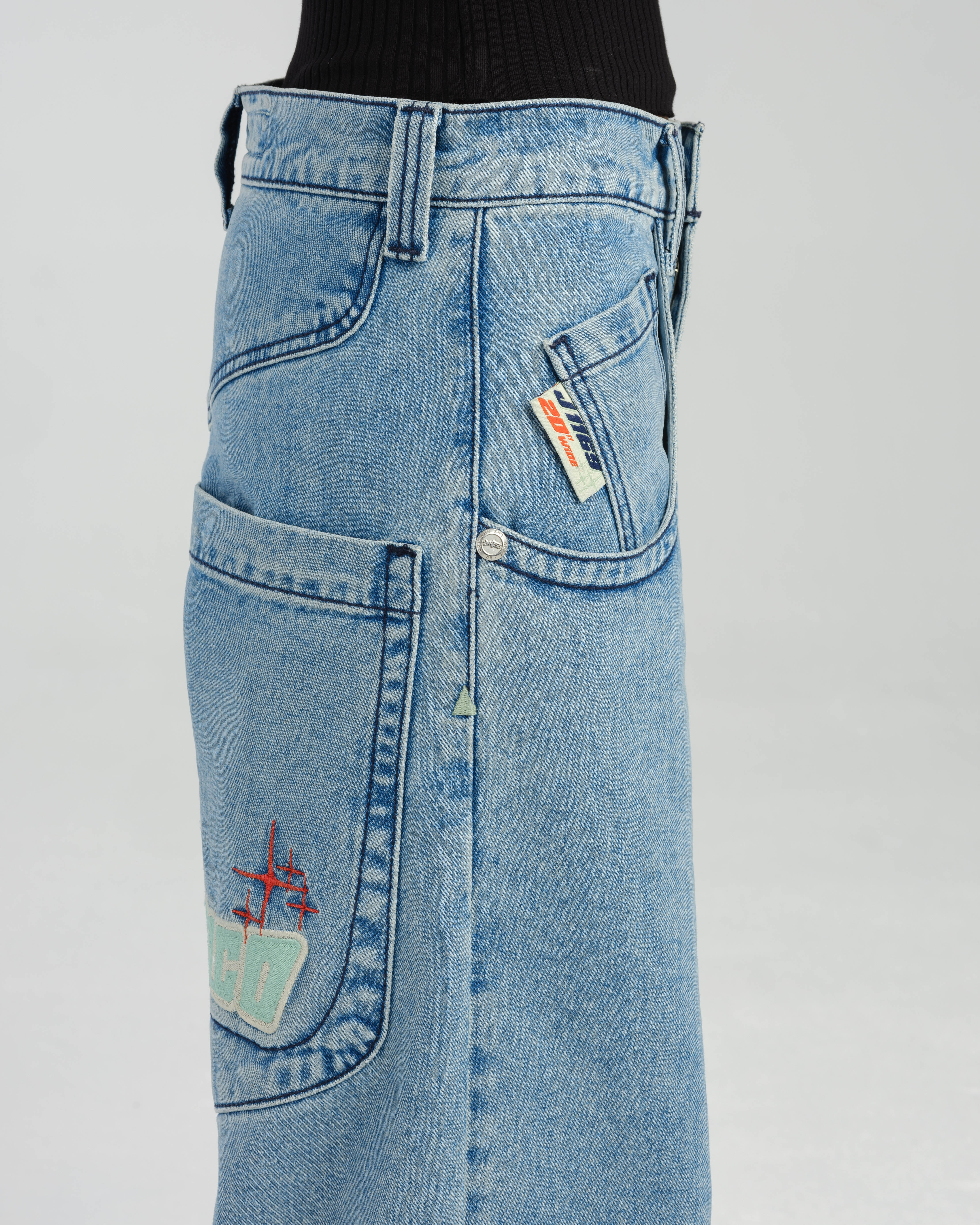 W1169 Low Down Deck. 20