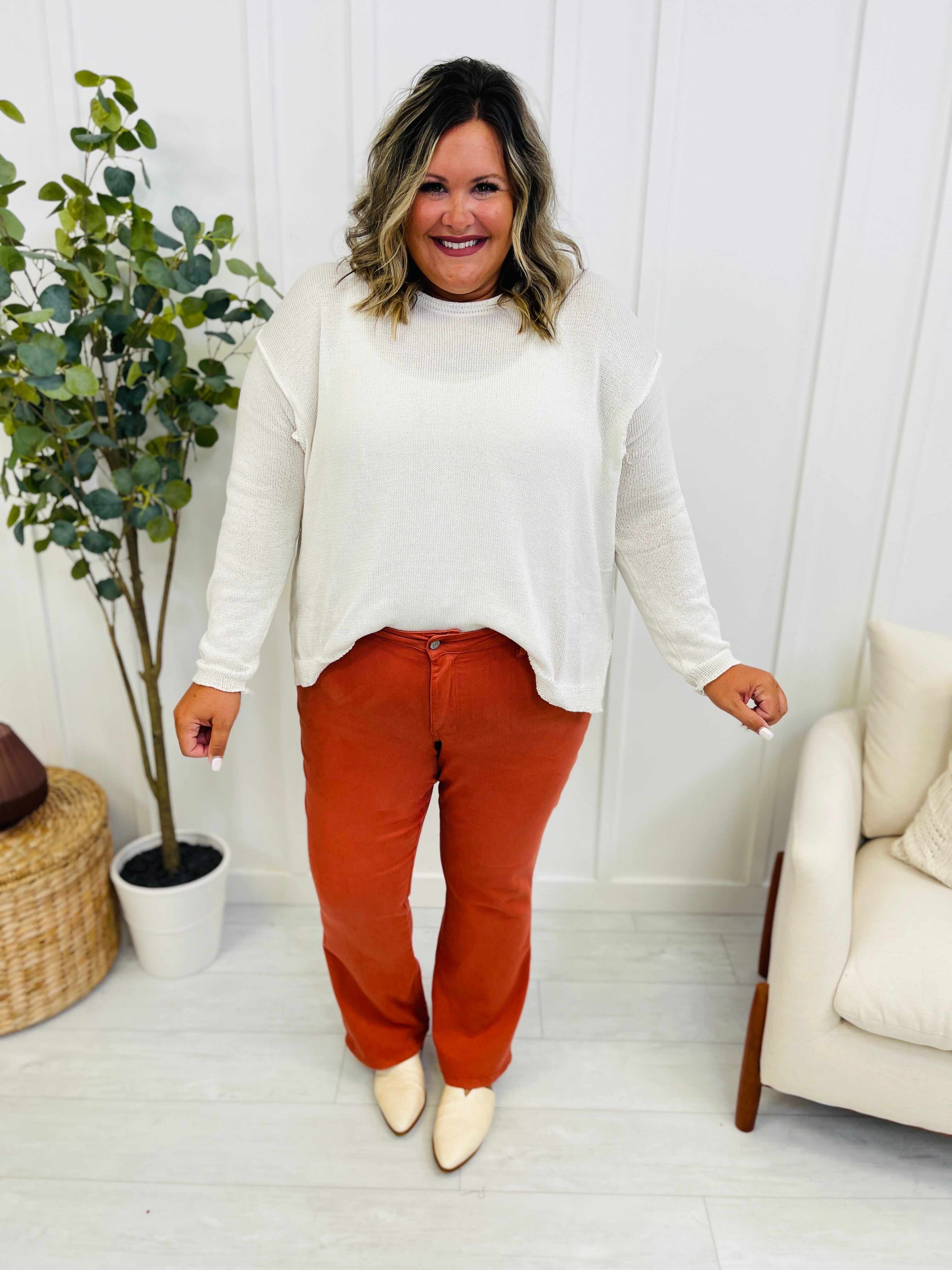REG/CURVY Fall in Love Slim Bootcut Jeans