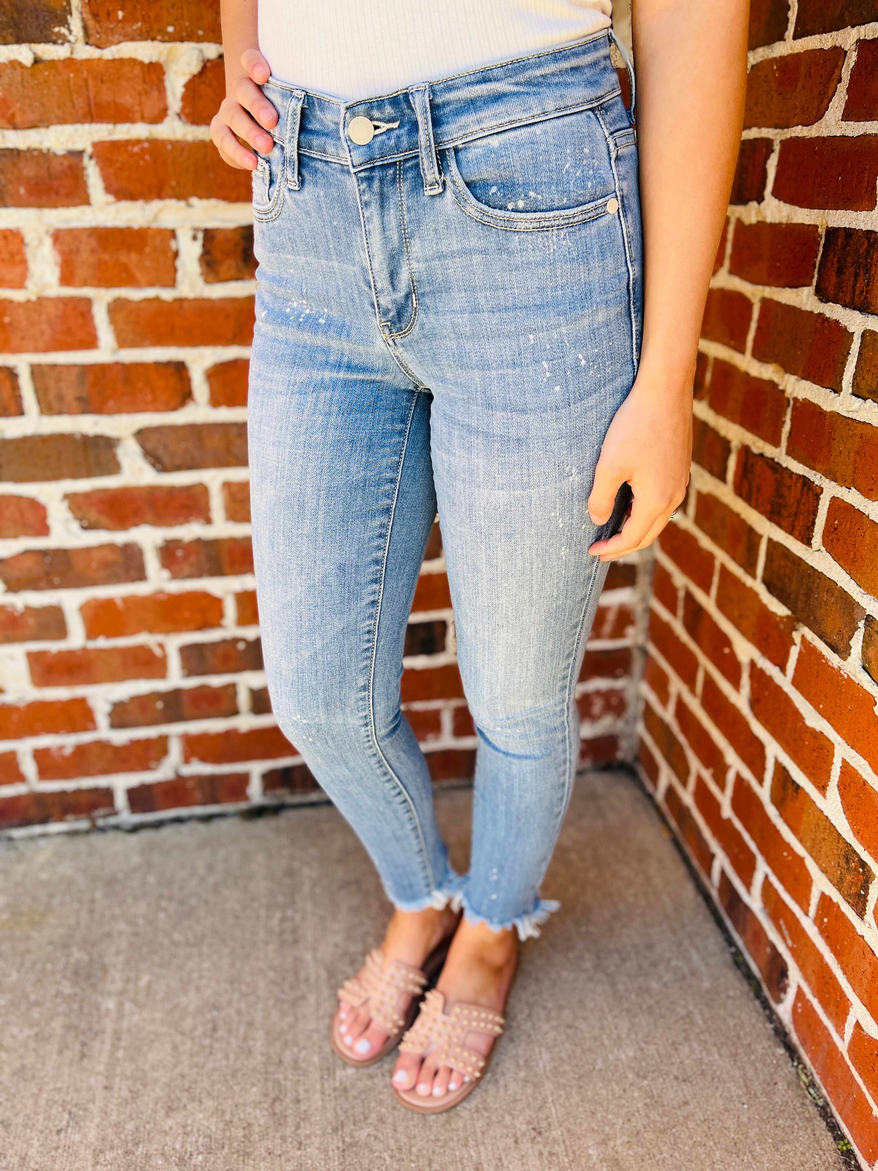 PLUS/REG Bad And Bleachy Bleached Shark Bite Hem Skinnies