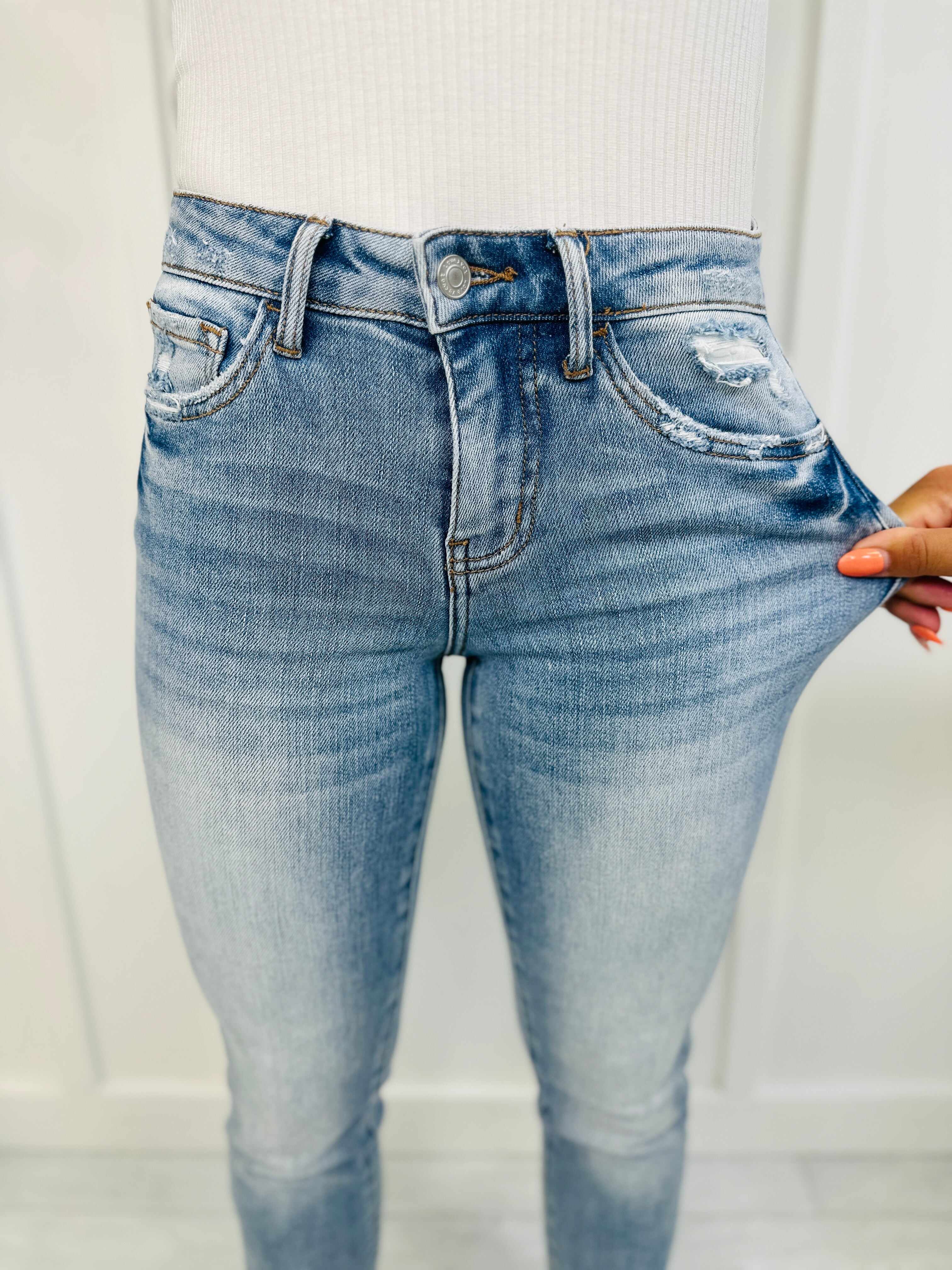 MARKDOWNS! Lovervet REG/CURVY Straight Into Summer Straight Leg Mid Rise Jeans