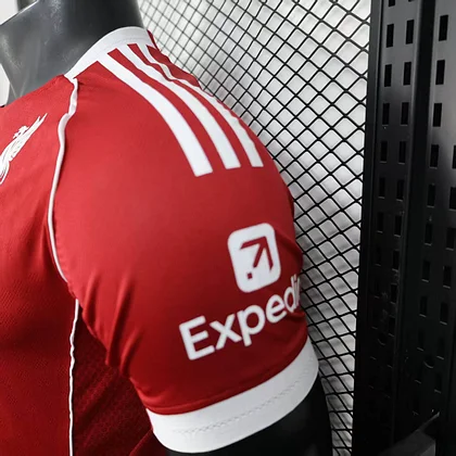 2025/2026 Player Version Liverpool Home Football Shirt