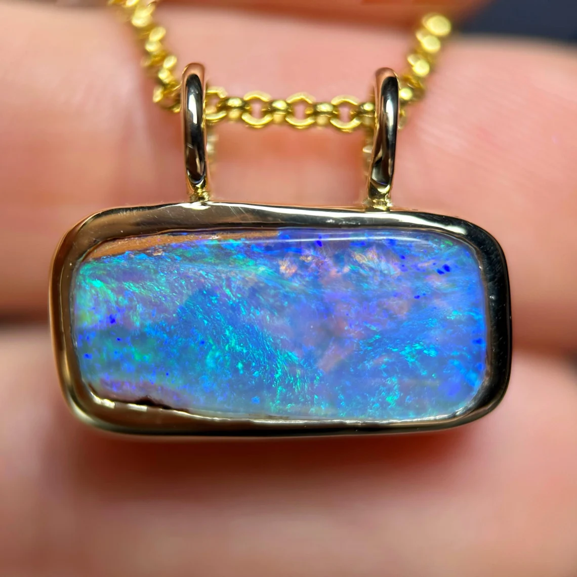 Crystal Pipe Opal Necklace 9ct Gold