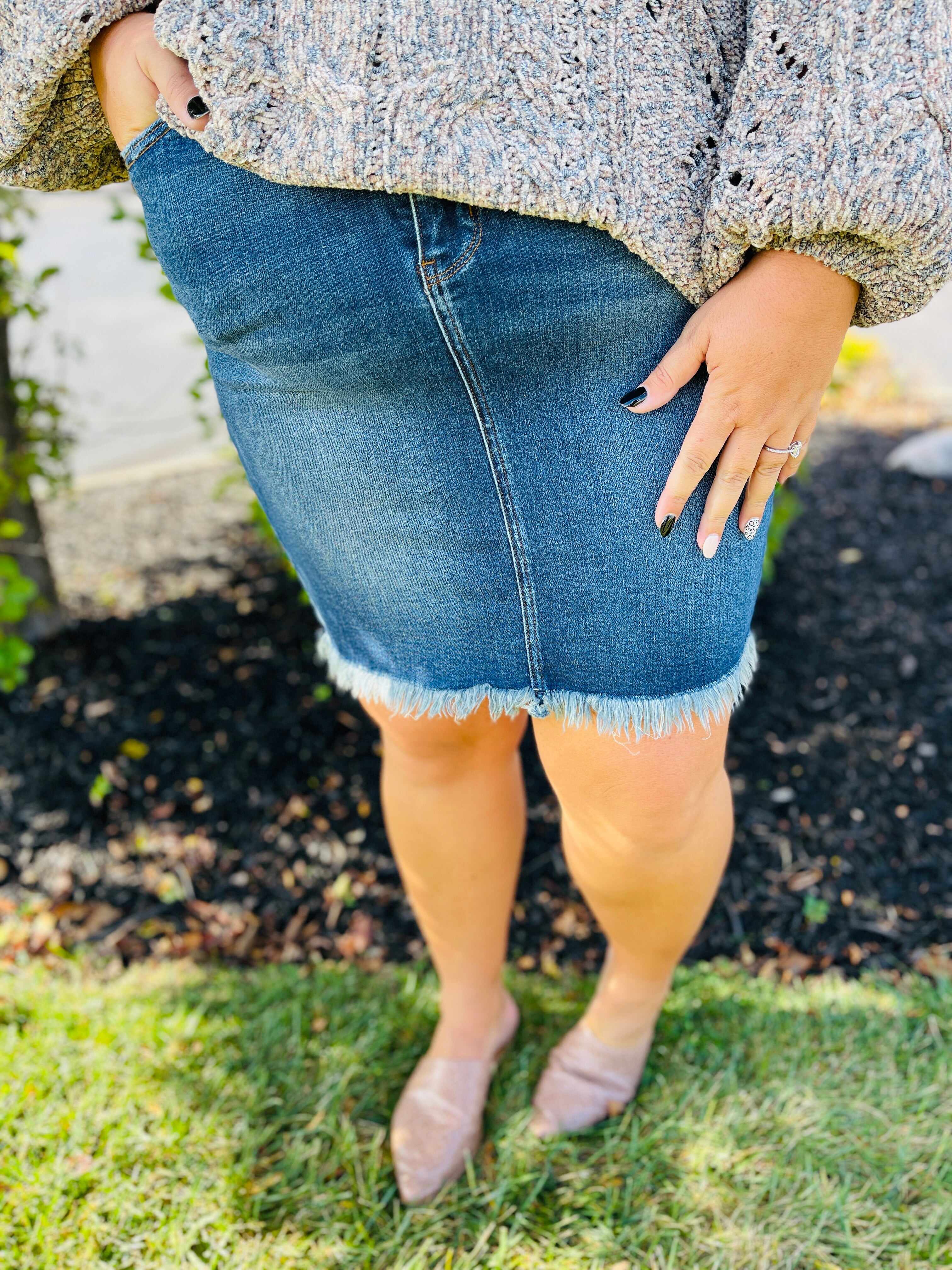 Plus/Reg Fray It Again Denim Skirt