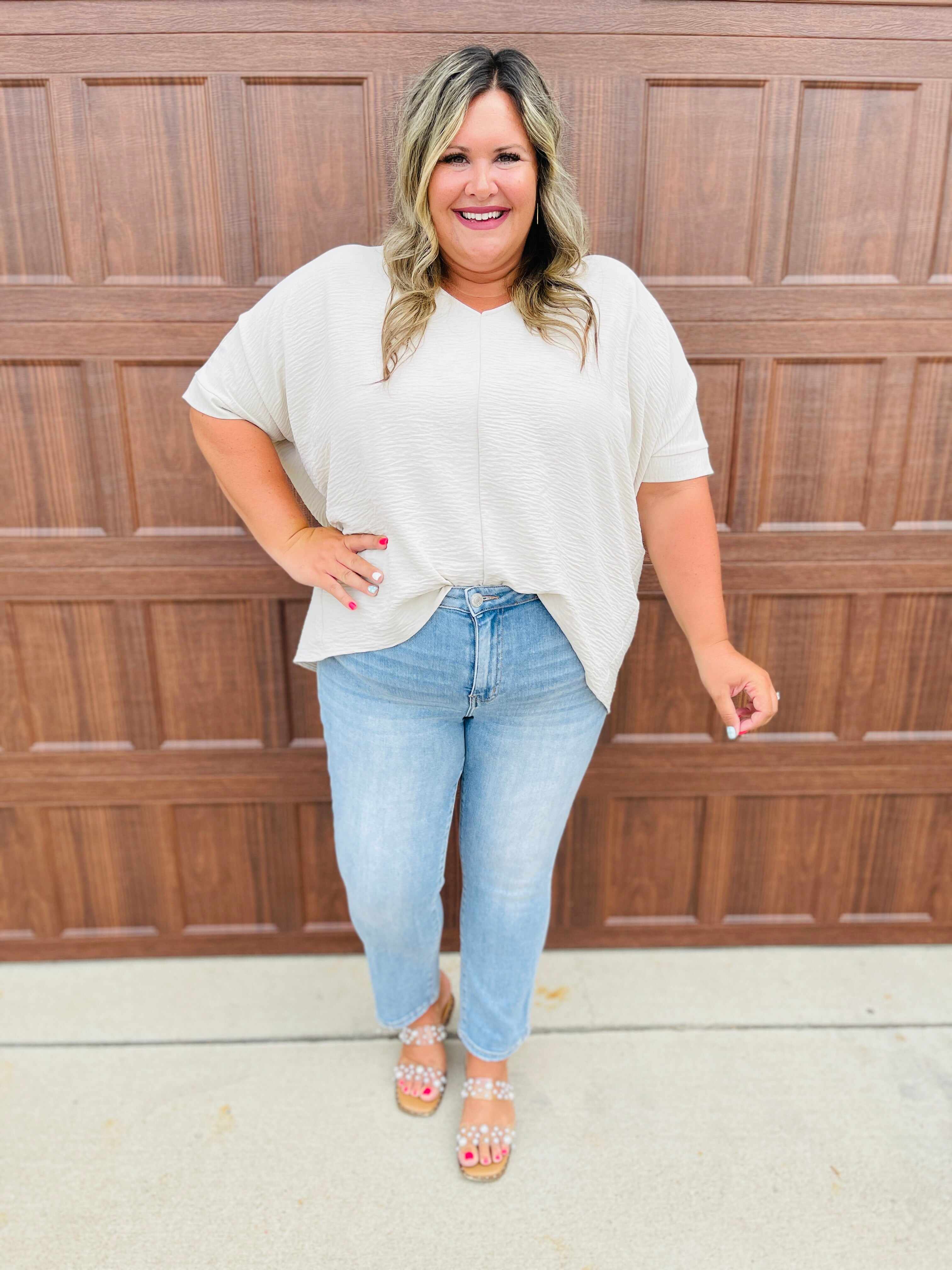 MARKDOWNS! Lovervet REG/CURVY Straight Into Summer Straight Leg Mid Rise Jeans