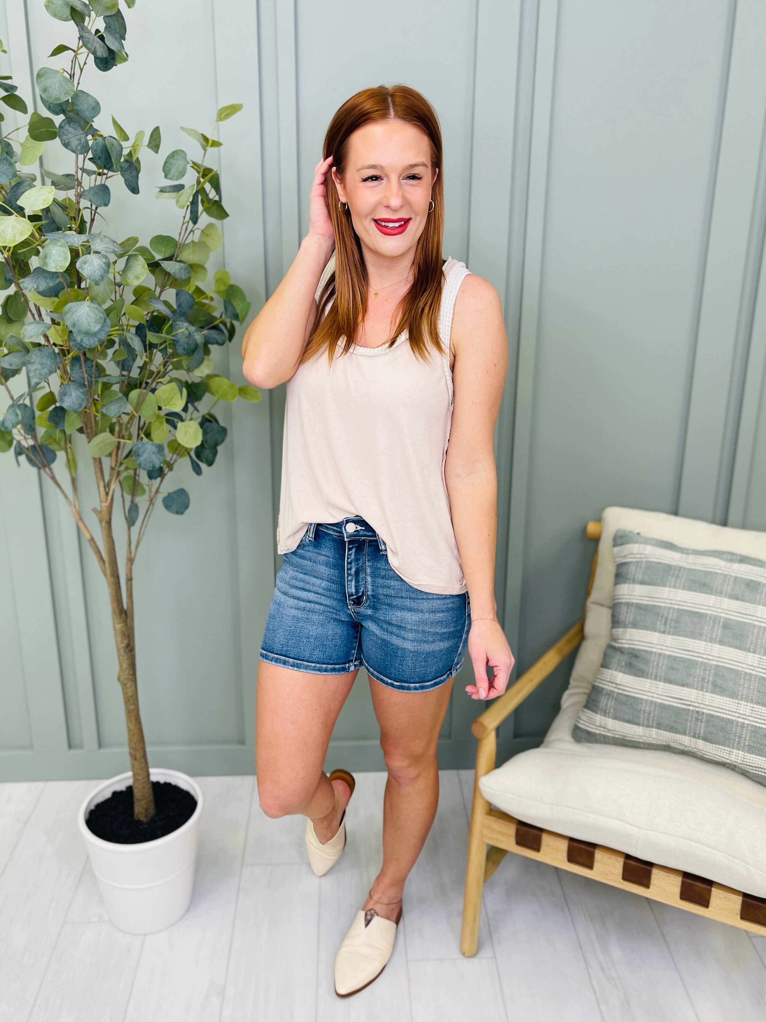 REG/CURVY Made You Look Shorts