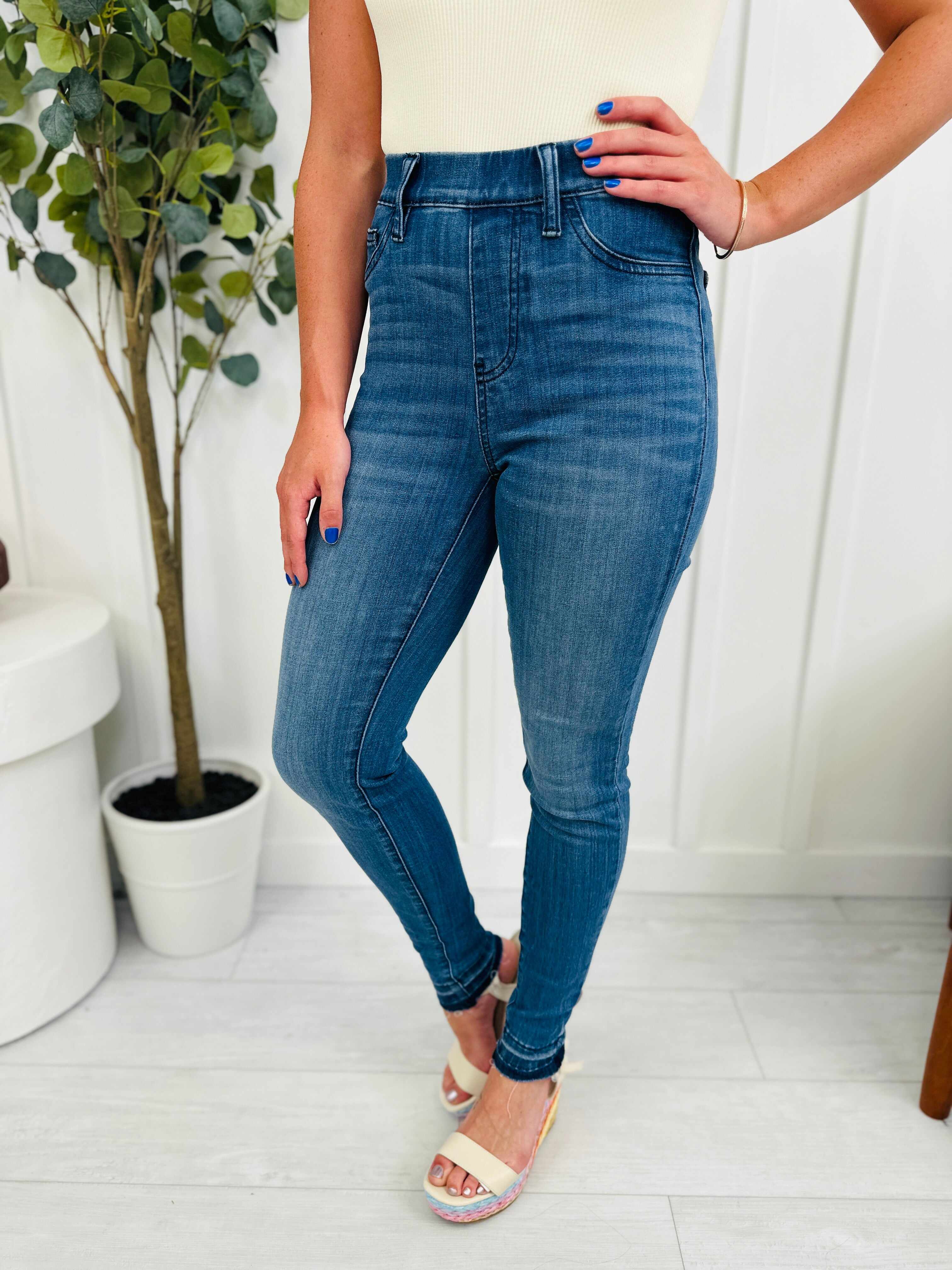 REG/CURVY All I Wanted Pull On Skinny Jeans