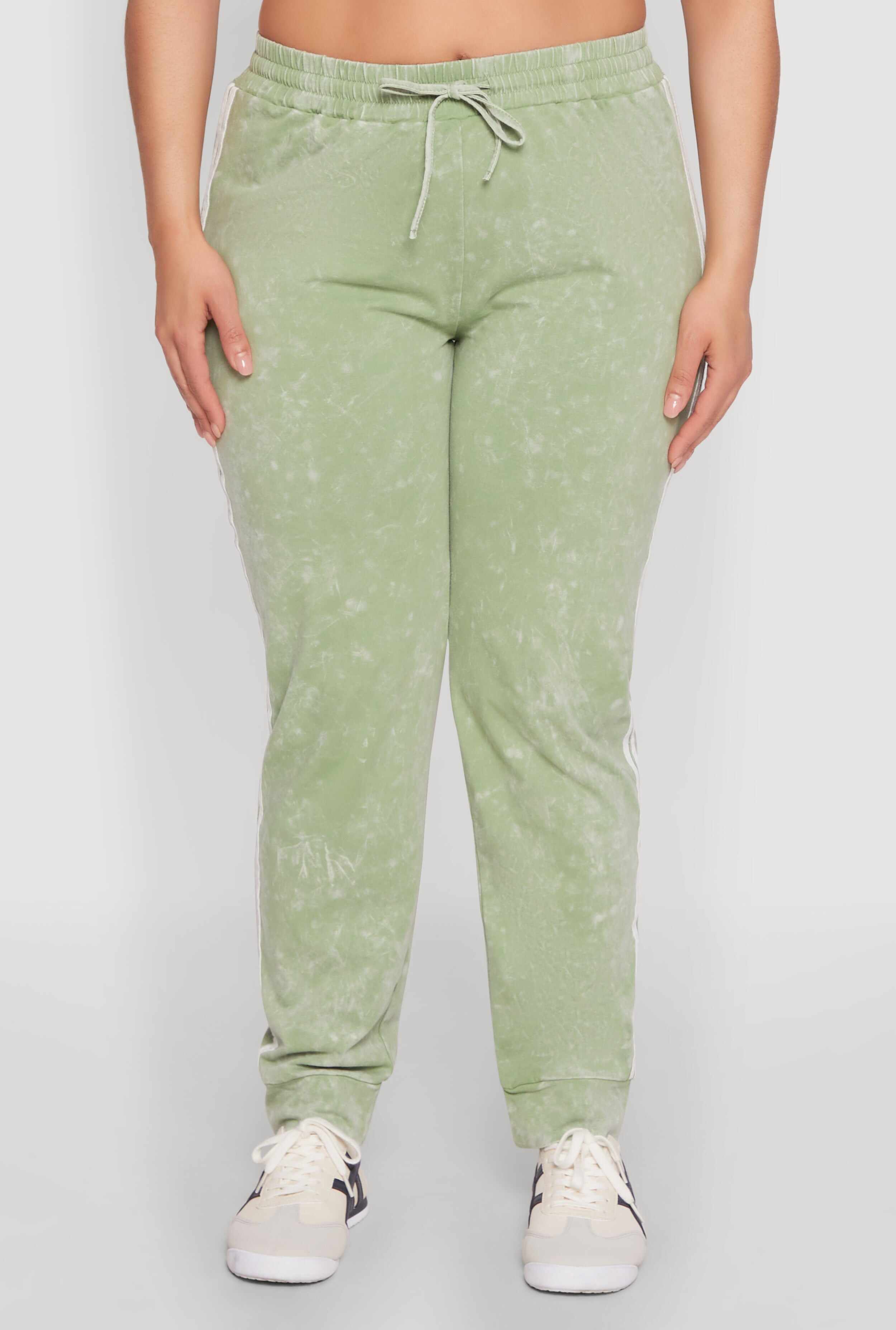Plus Size Daisy Varsity Stripe Drawstring Joggers