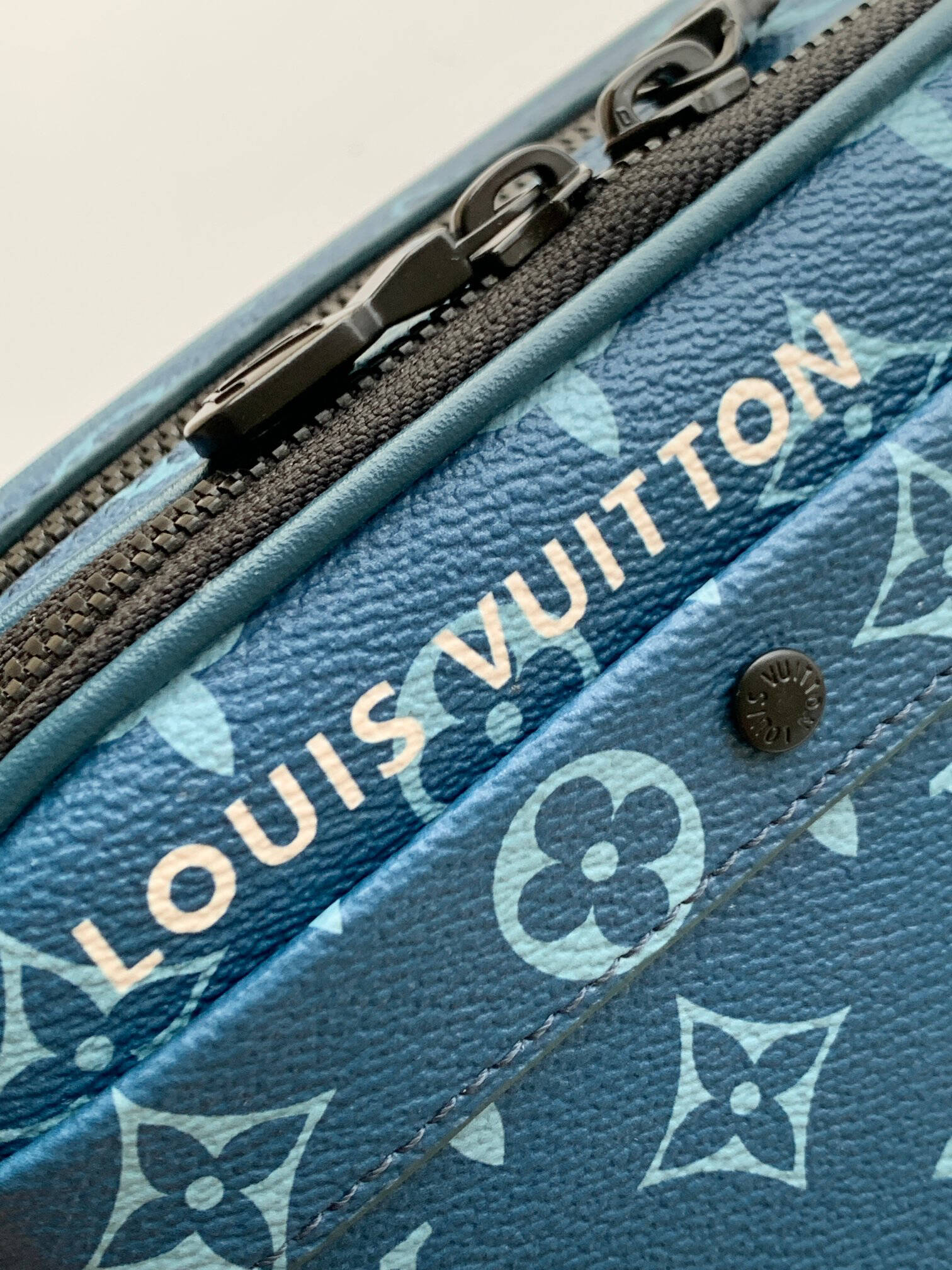 CB 2026 BLUE CAMERA BAG