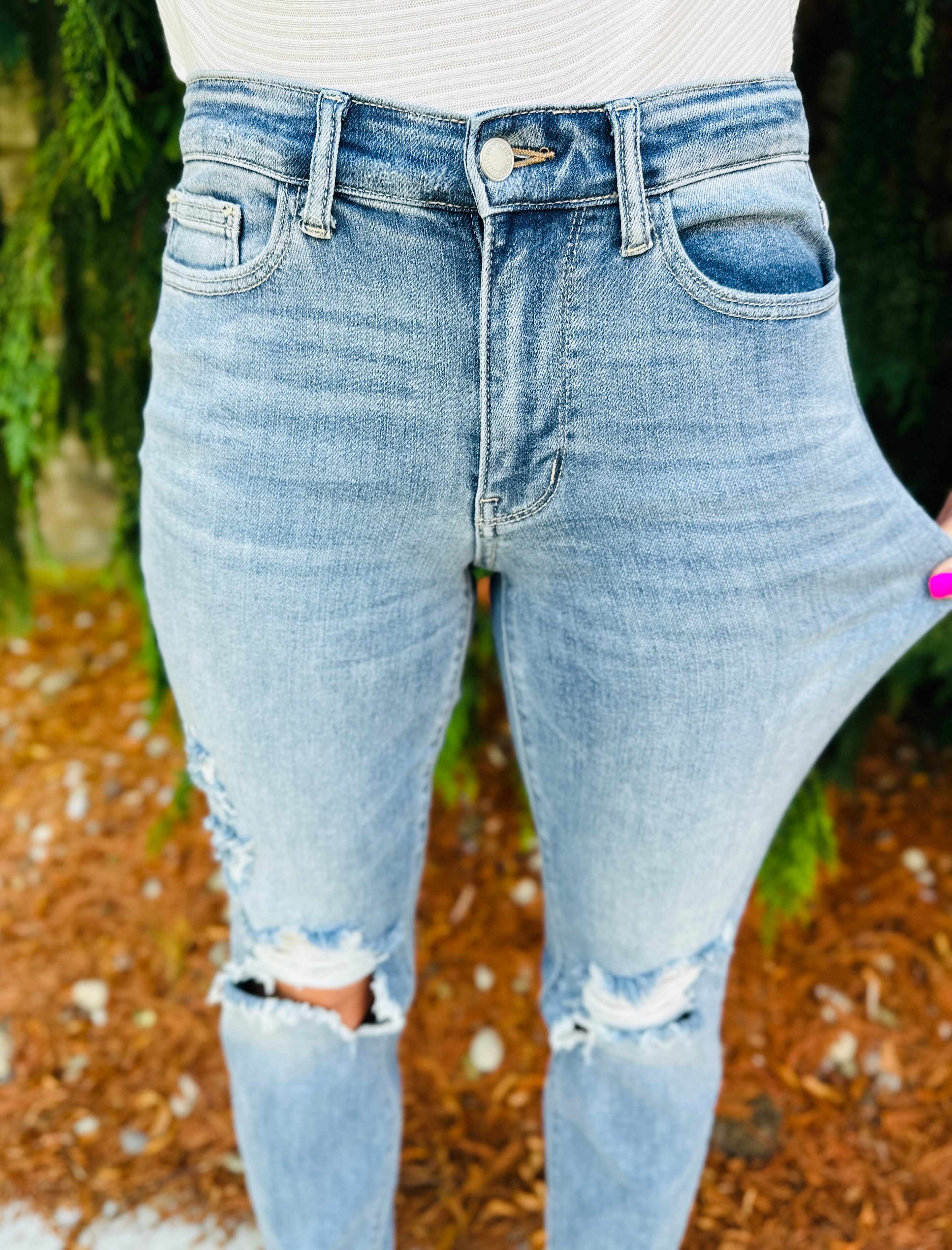 REG/CURVY Always On My Mind Midrise Boyfriend Jeans