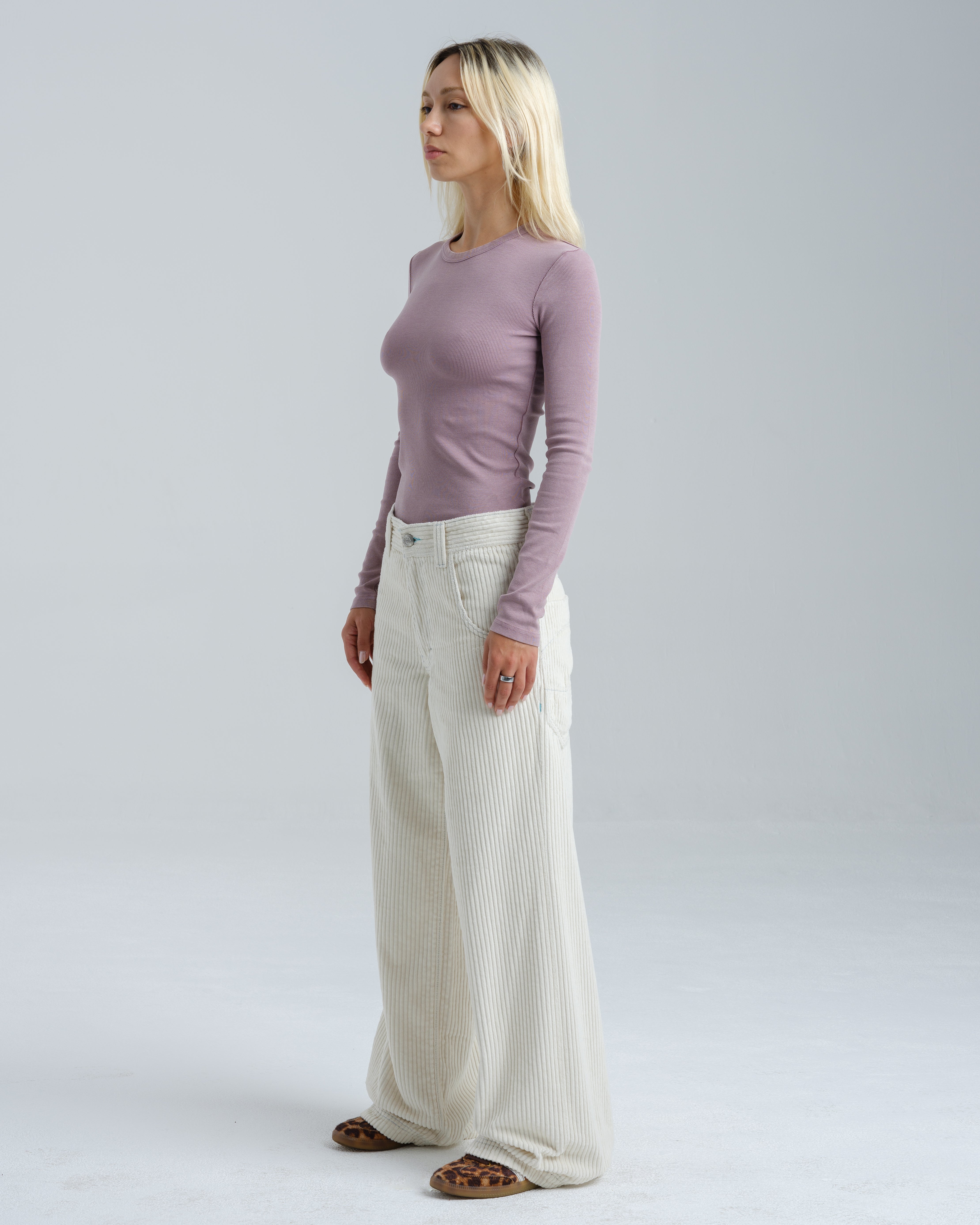 W1179 Easy Wide Pipes. 23