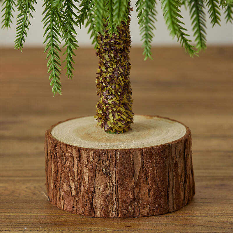 Crooked Neck Christmas Leaves Nobelson Home Small Desktop Ornament