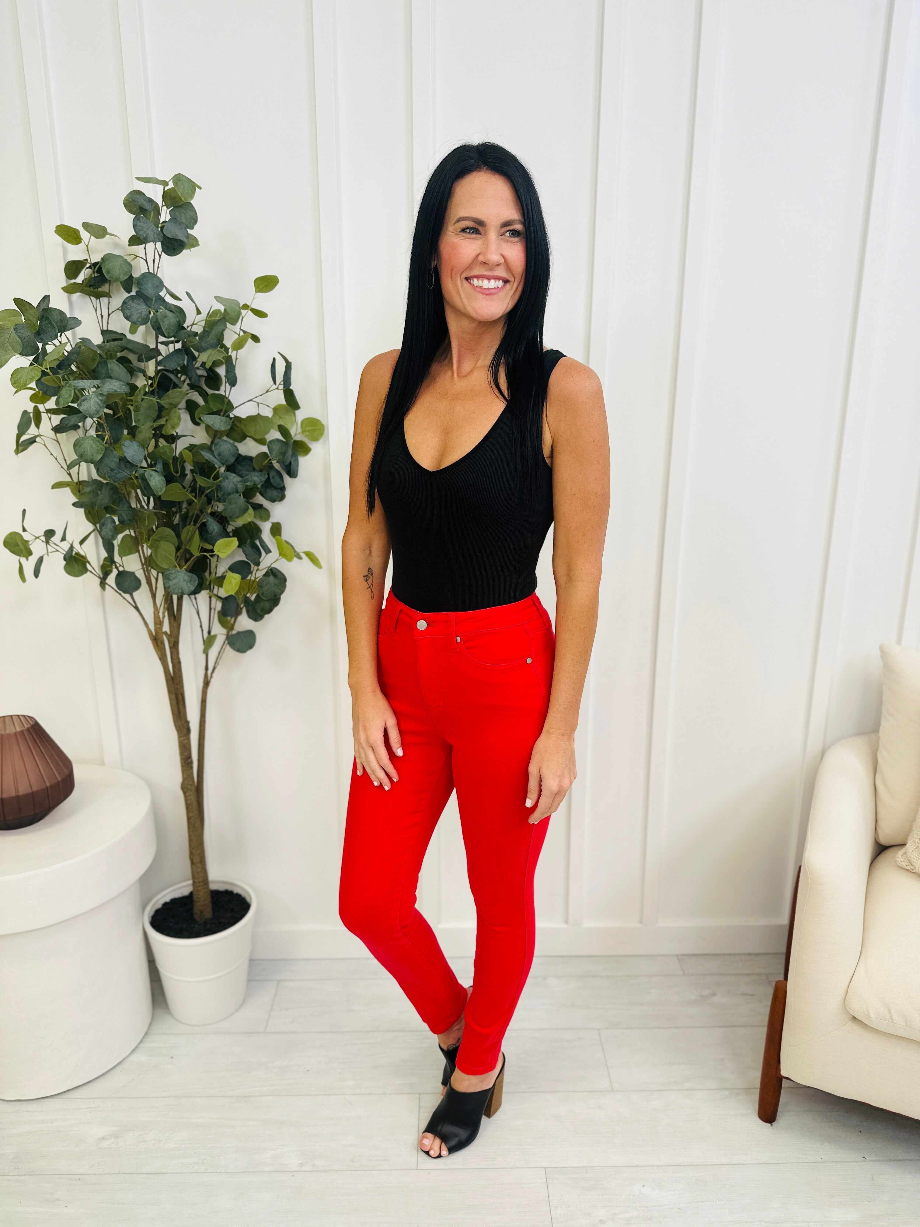 REG/CURVY Red Hot Tummy Control Skinny Jeans