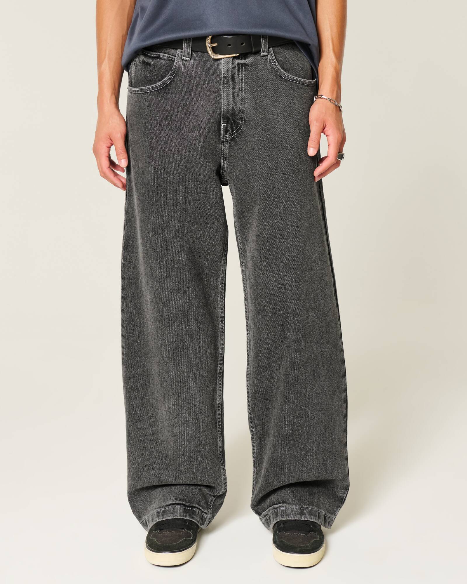 Medium Wash Super Baggy Jeans