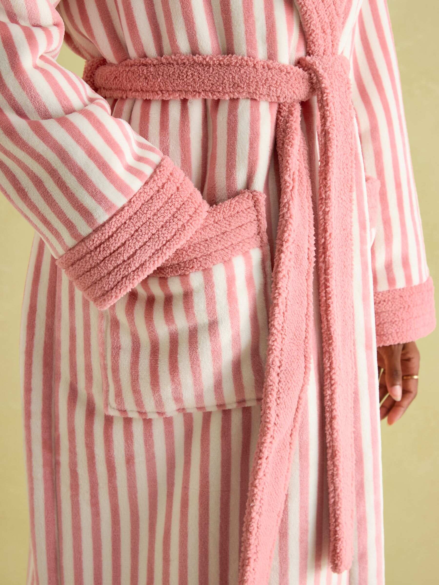 Matilda Pink & White Fleece Lined Dressing Gown