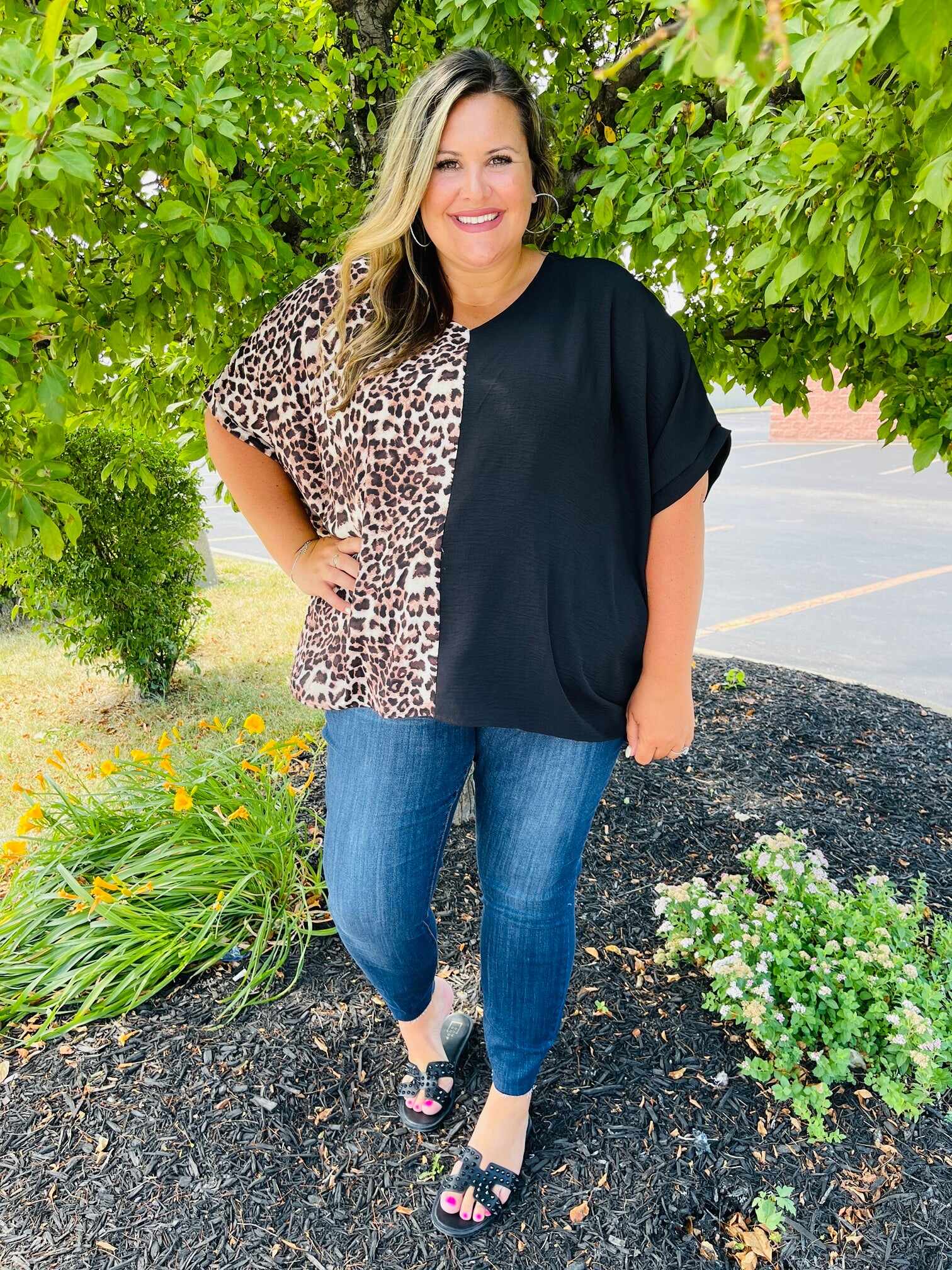 FIFTH RESTOCK! BEST SELLER!  Mid Rise REG/CURVY Work For The Weekend Skinny Jeans