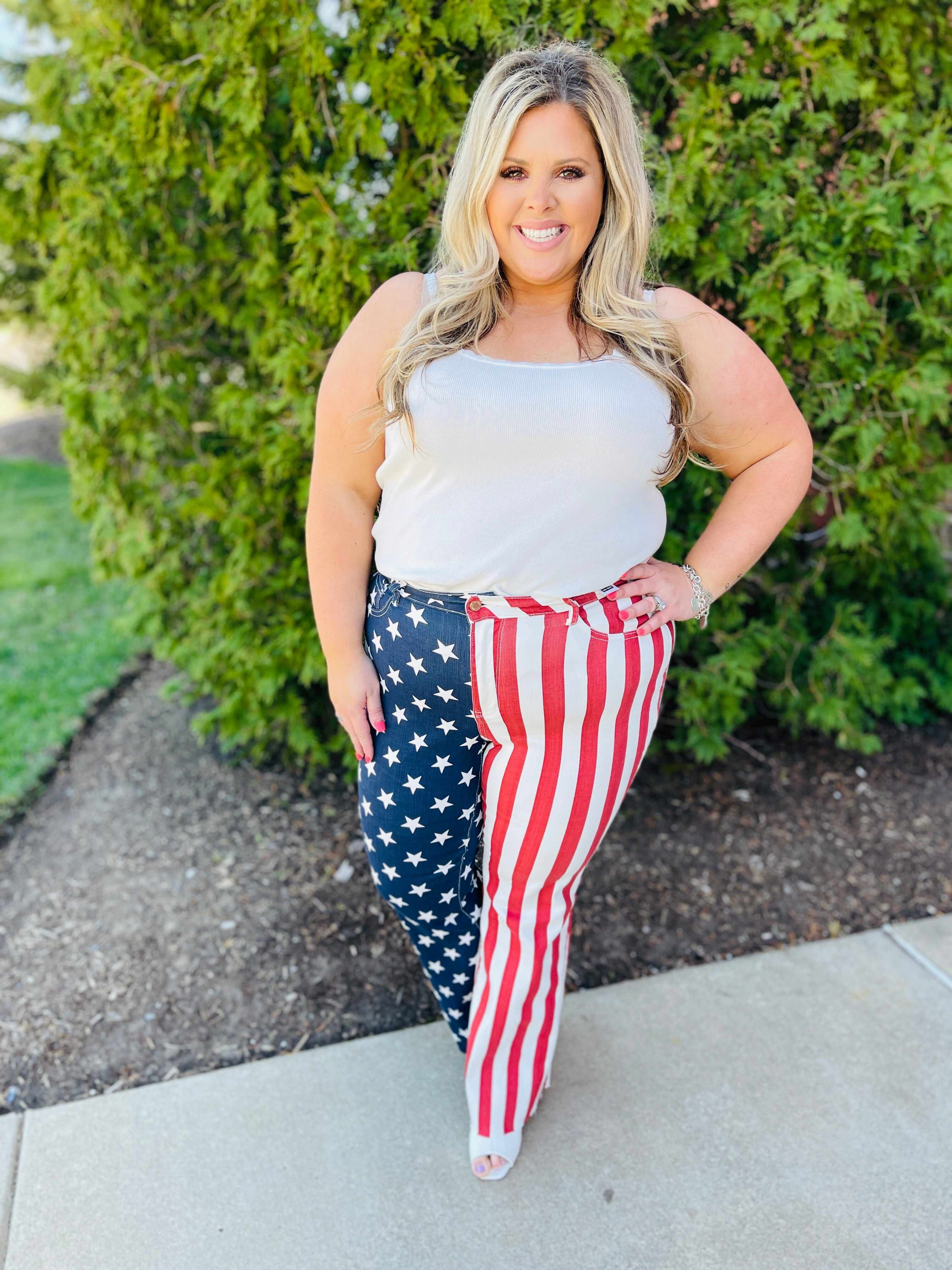 REG/CURVY Star Spangled Babe Flare Jeans