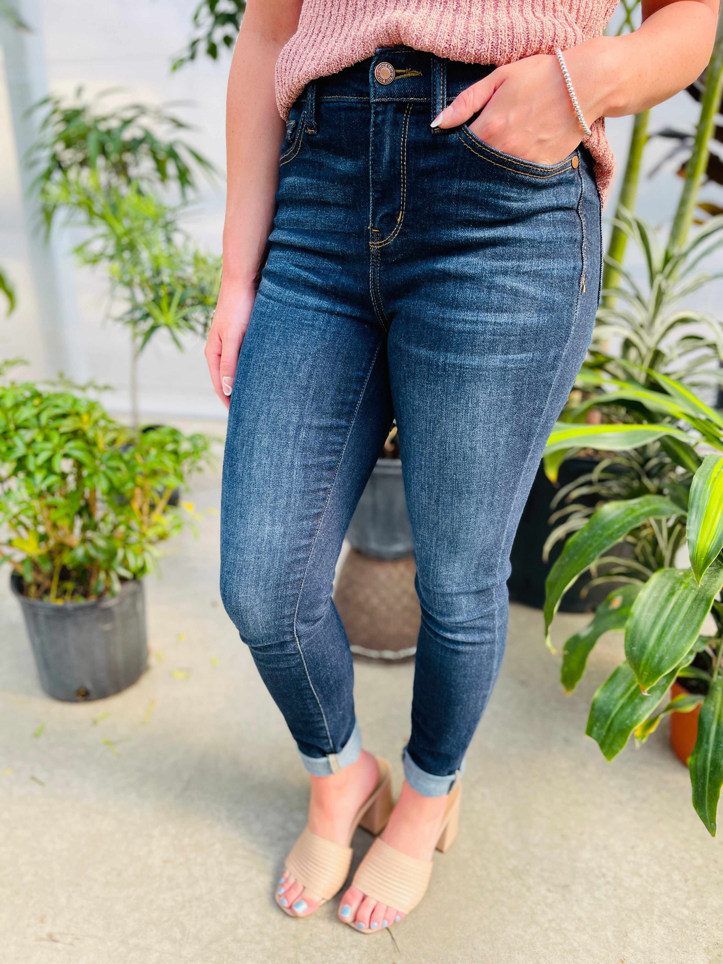 Restock! BEST SELLER! PLUS/REG The Holy Grail of Nondistressed Skinny Jeans