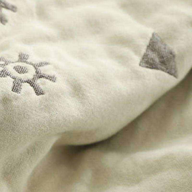 Chic Mandala Reversible Flower Cotton Quilt