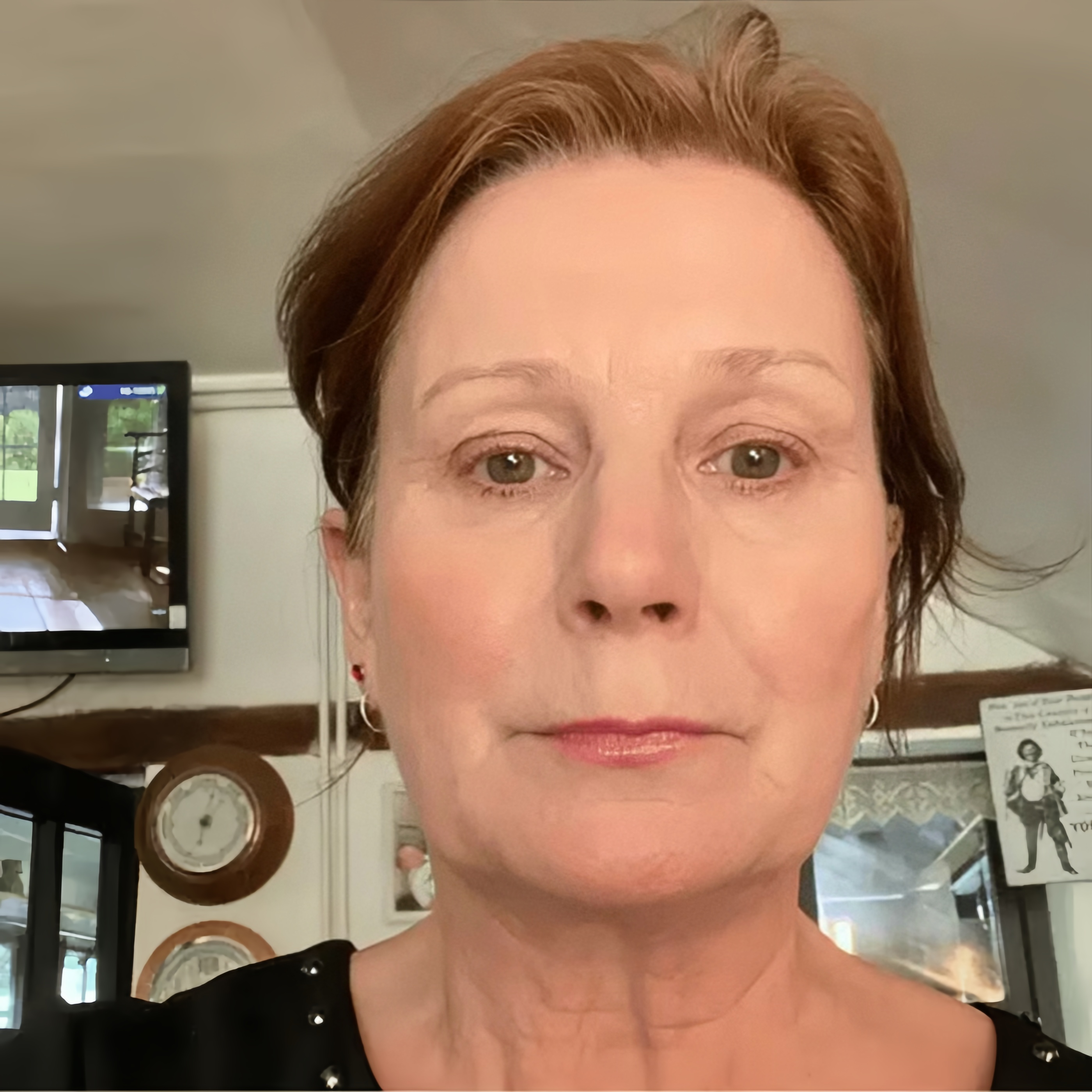 🏆Flash Sale⚡ 50K+ SOLD! Almost Gone - Foundation 4 in 1 - Medium Spectrum