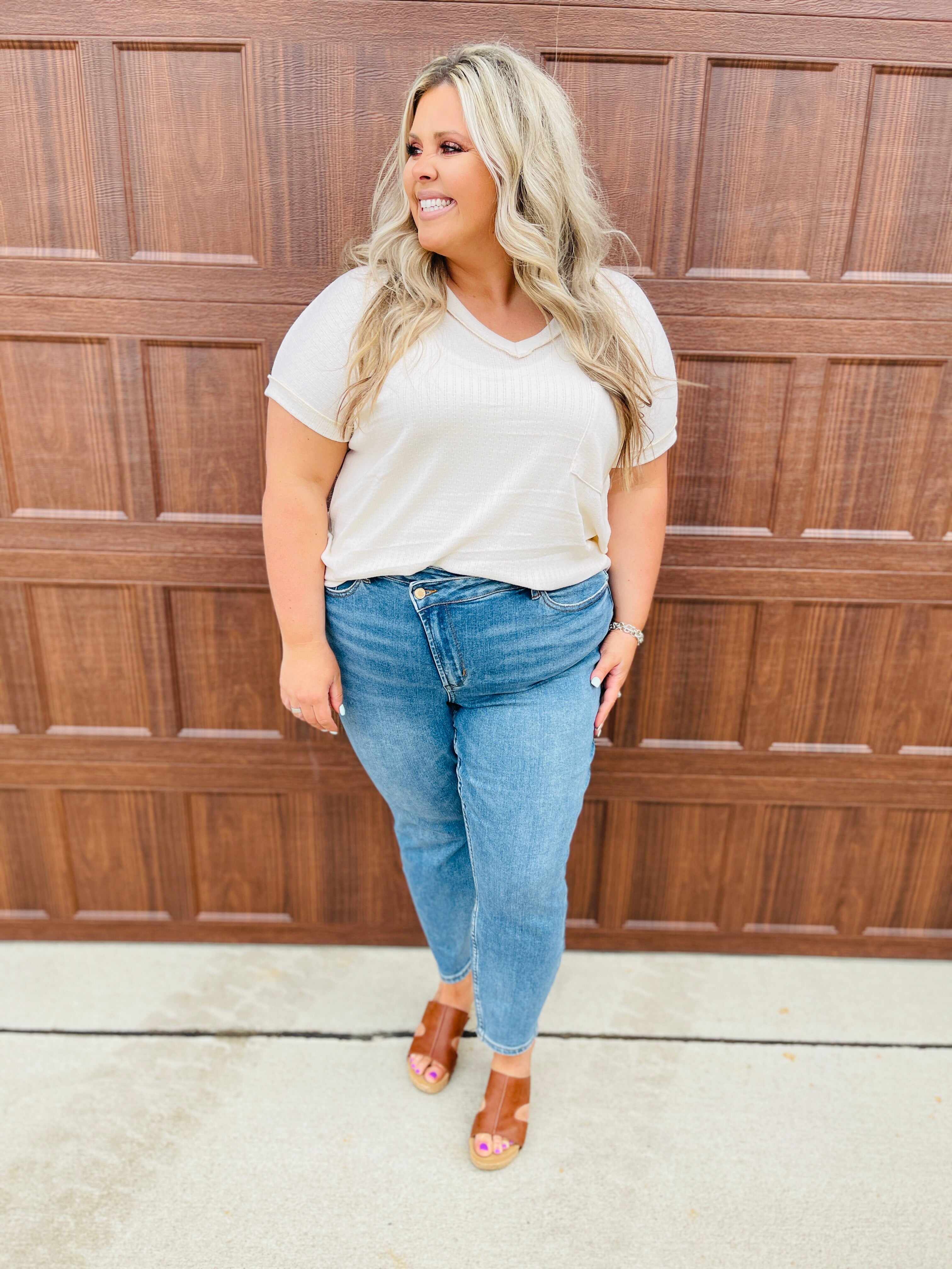 REG/CURVY Waist Cinching Criss Cross Confidence Jeans