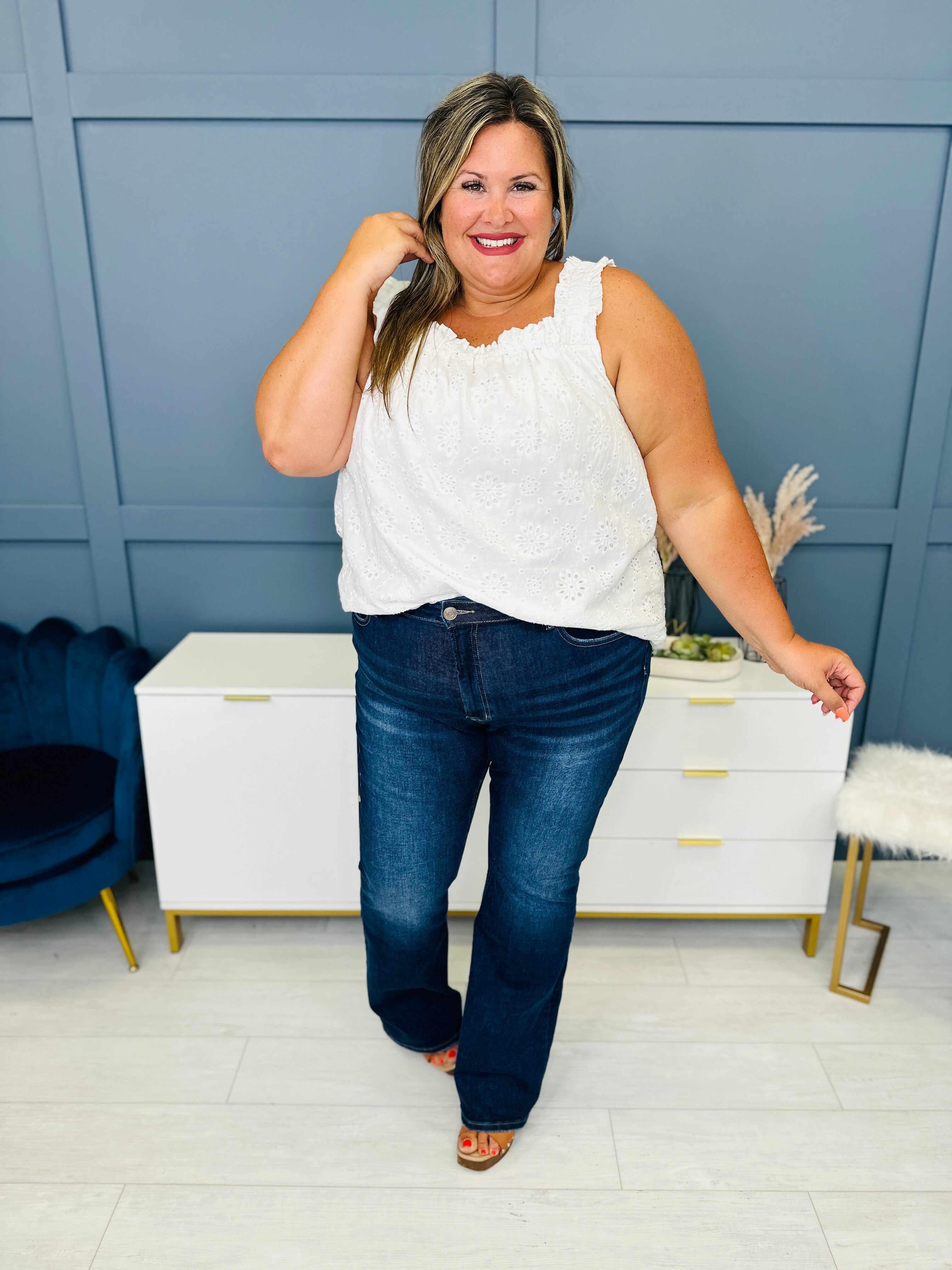 Lovervet REG/CURVY Far Out Flare Jeans