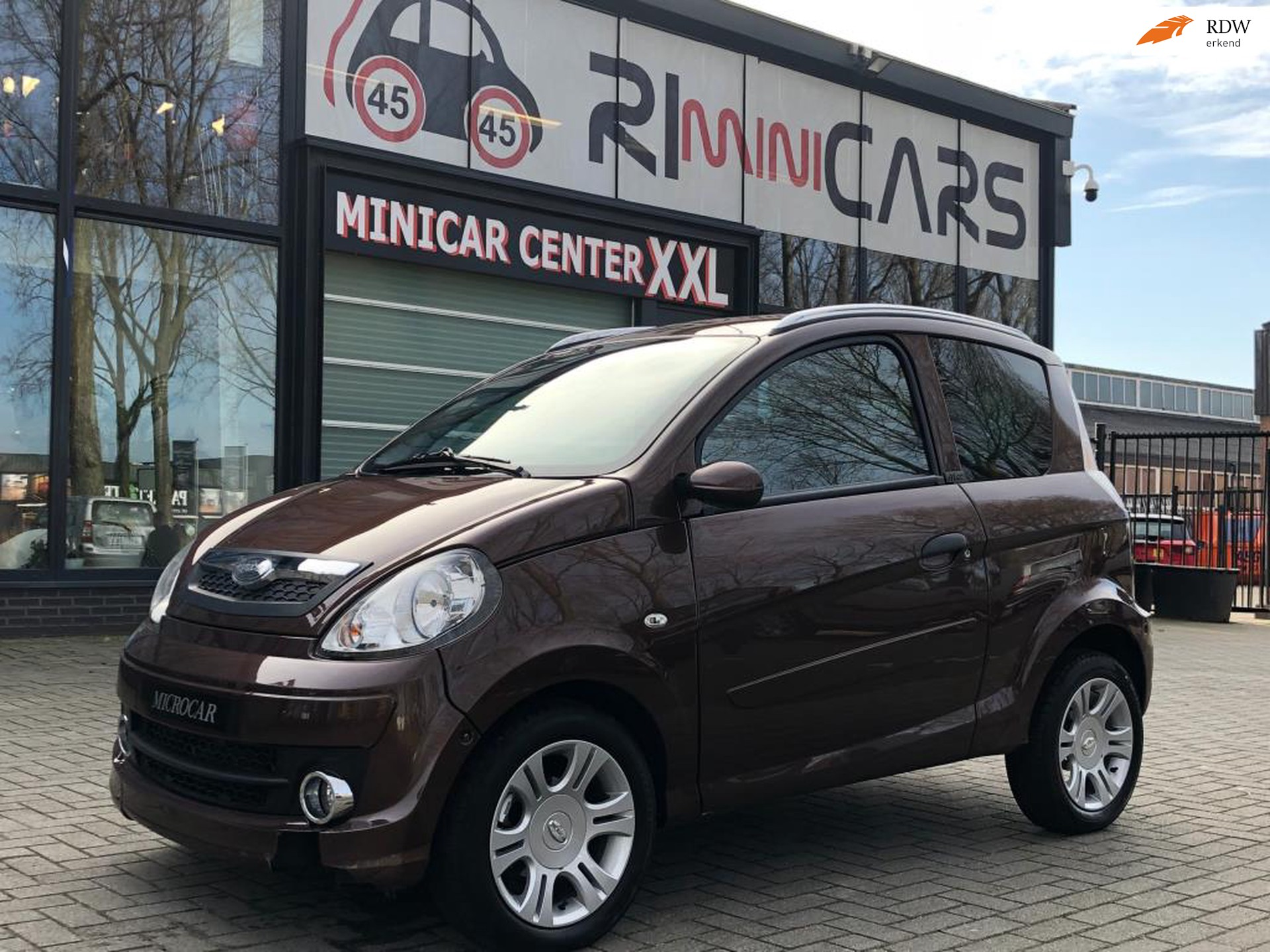 Refurbished used minicars,No license plate number,Cars can be picked up at warehouses in California,Other areas use Ship a Car Direct car consignment