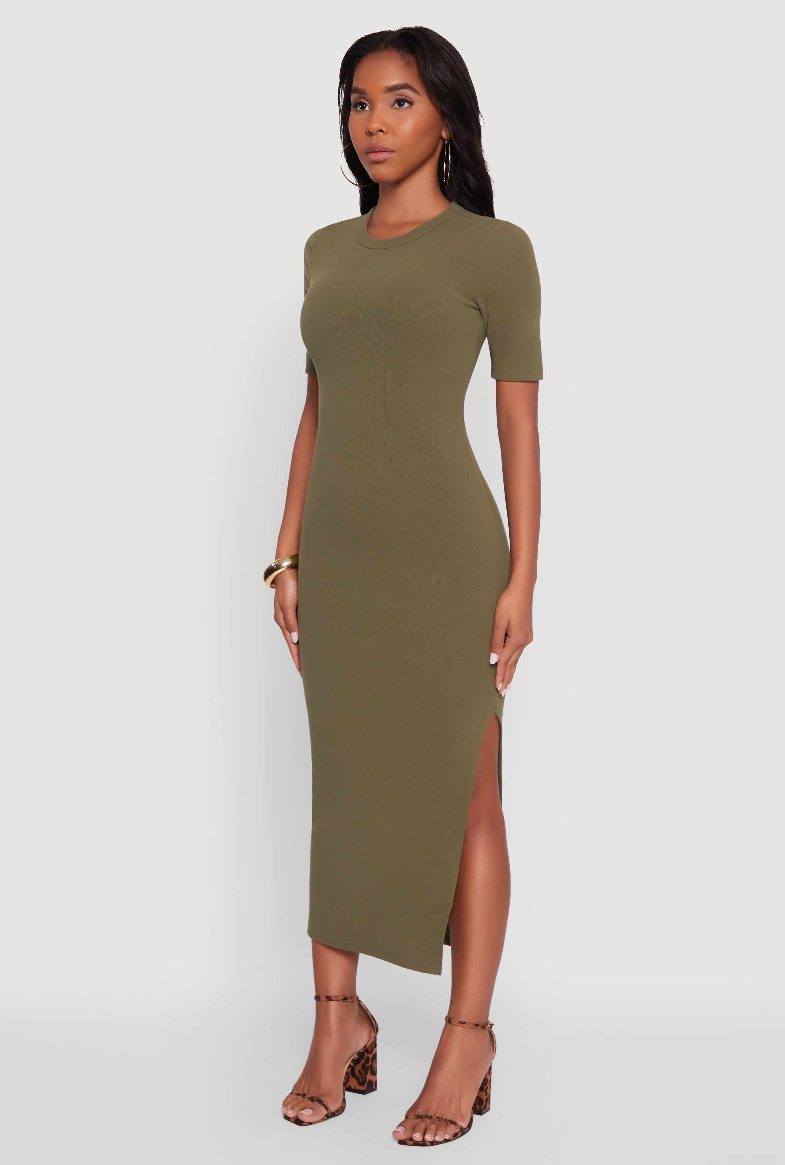 Ribbed Knit Side Ruch Side Slit Midi Dress