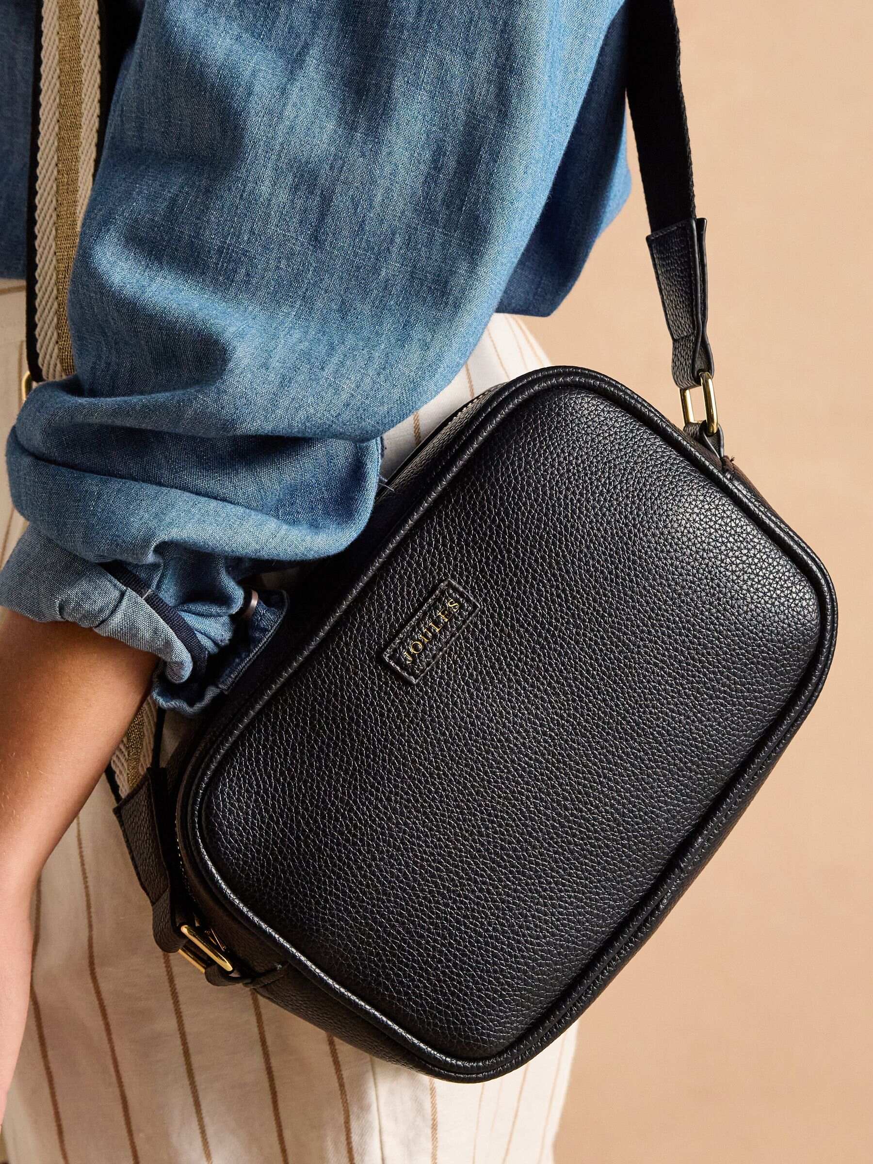 Trent Pink Cross Body Bag
