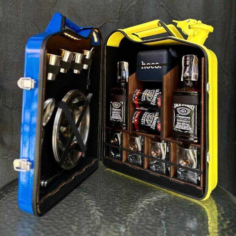 20 L Jerry Can Bar Set For Picnic For 4 People, Custom Fuel Bar, Portable Travel Bar Case, Personalized Camping Mini Bar Gift Bar Travel Set
