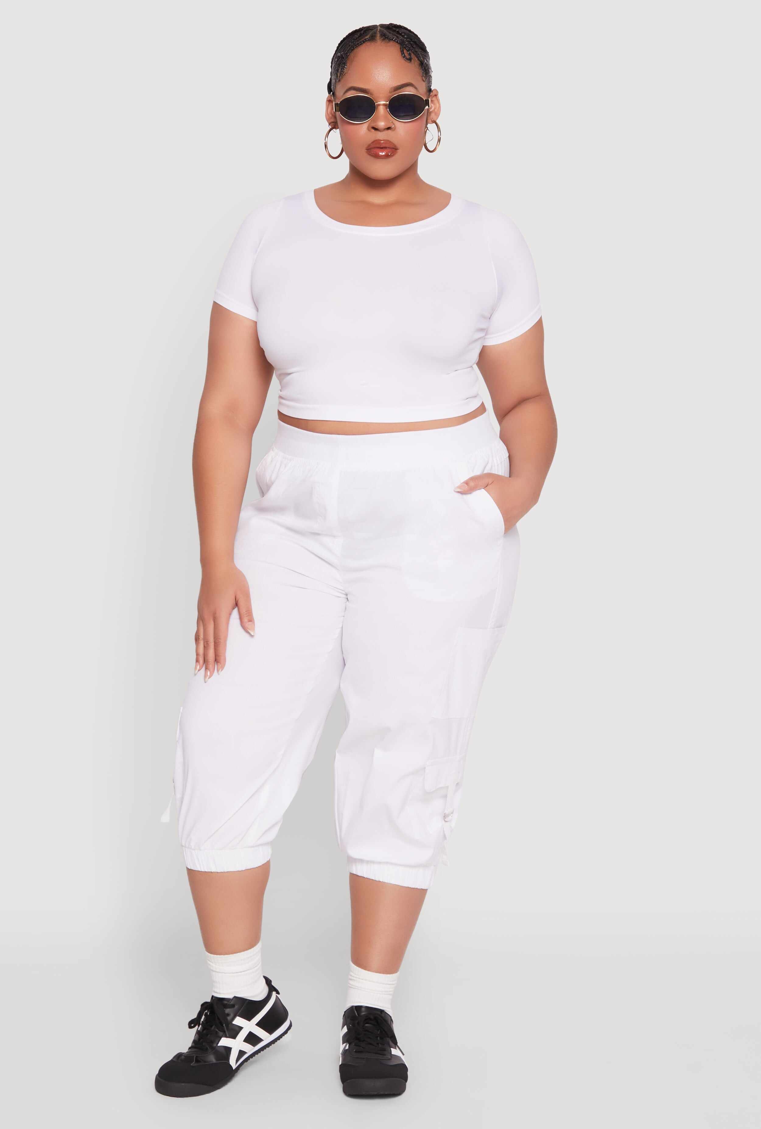 Plus Size Poplin D Ring Cargo Pocket Capri Pants