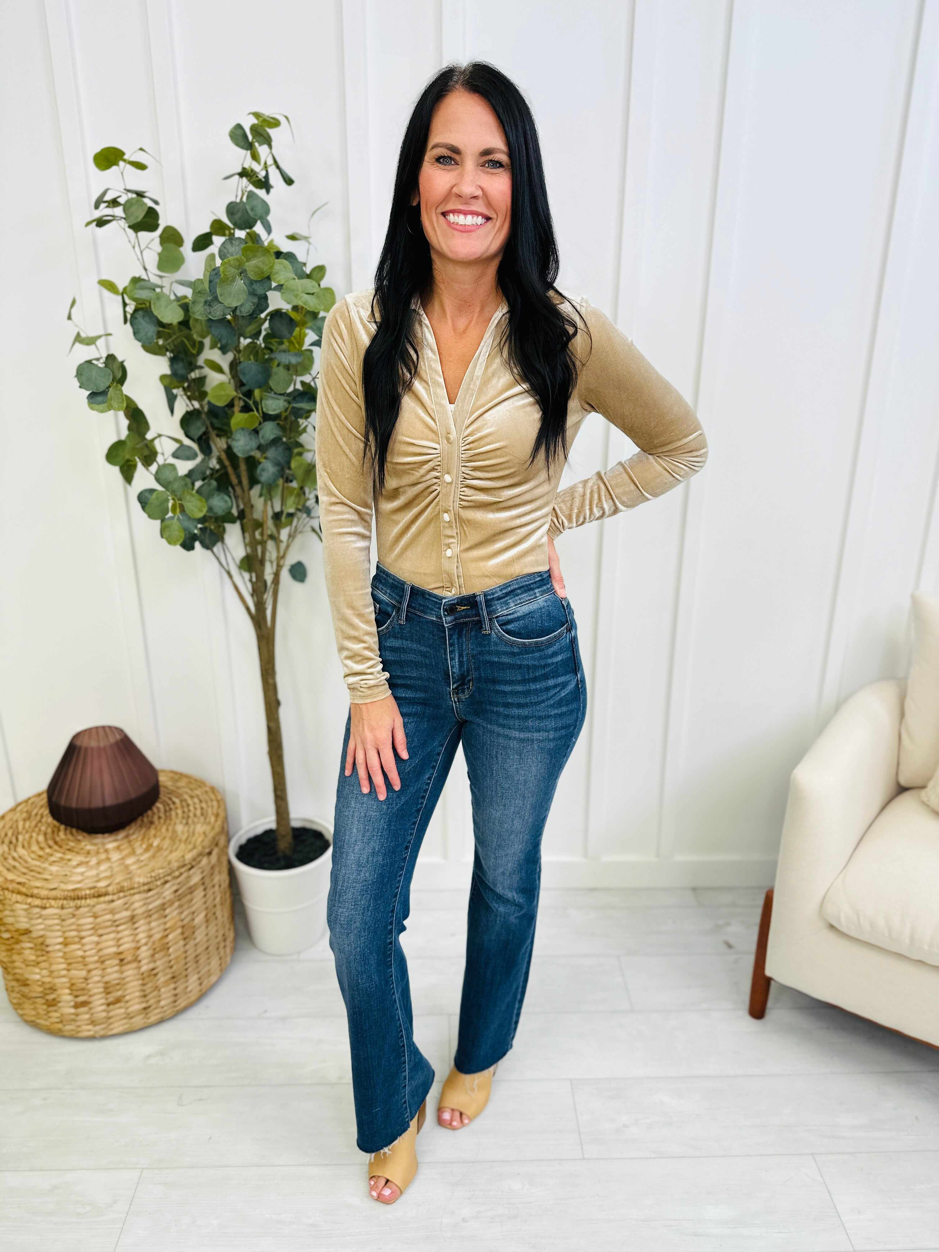 REG/CURVY Baby Got Bootcut Nondistressed Jeans