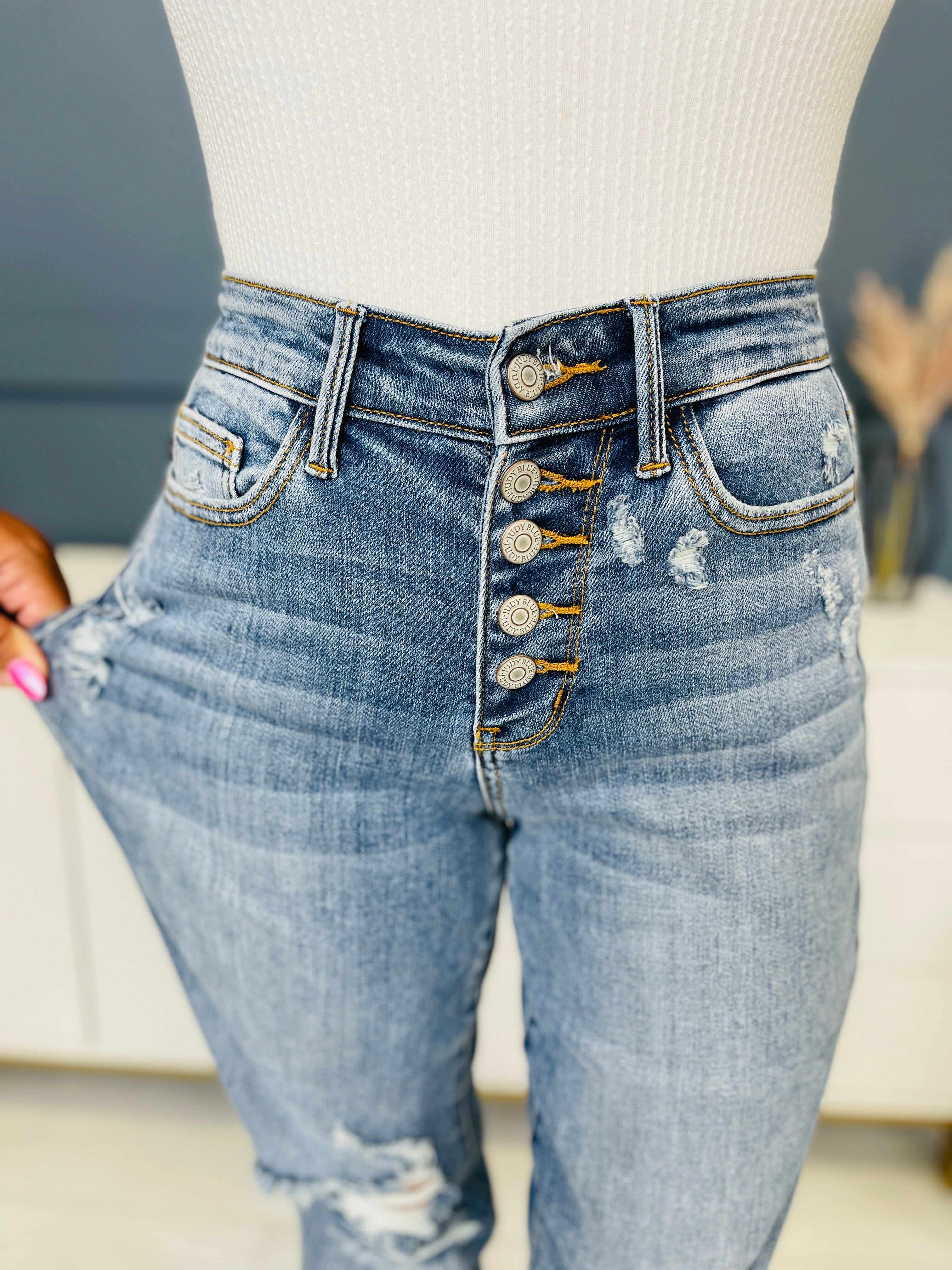 REG/CURVY Love Story Boyfriend Jeans
