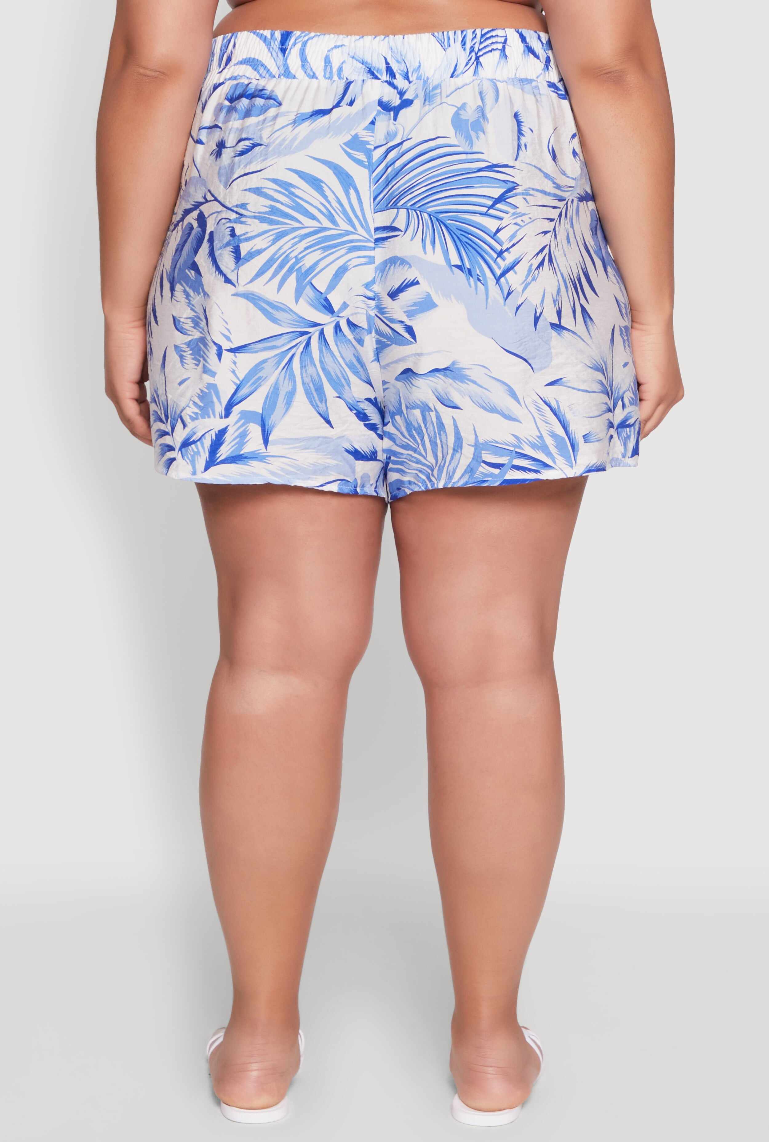 Plus Size Trendy High Waisted Leaf Print Shorts
