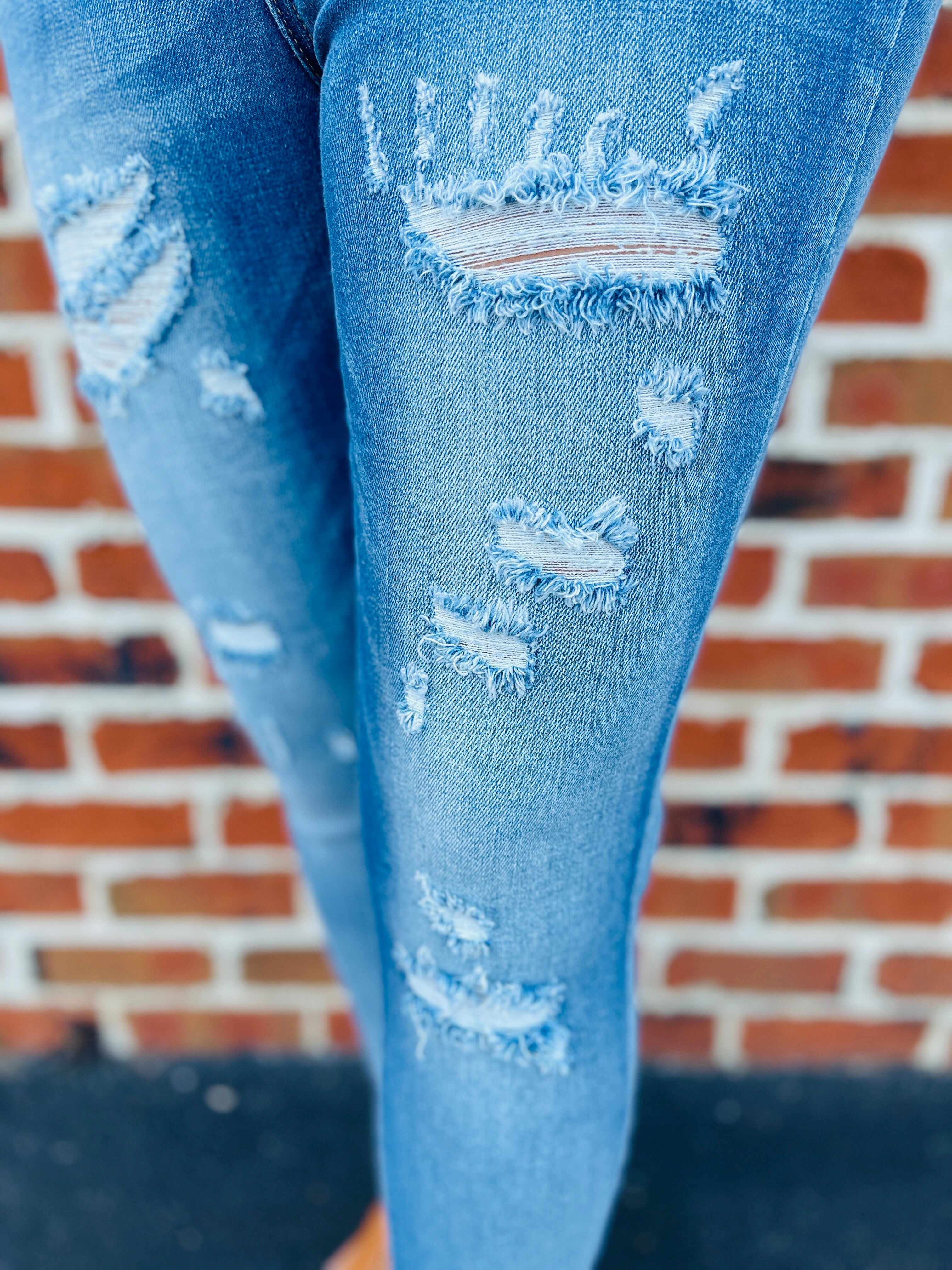 RESTOCK! PLUS/REG Cute As A Button Fly Skinny Jeans