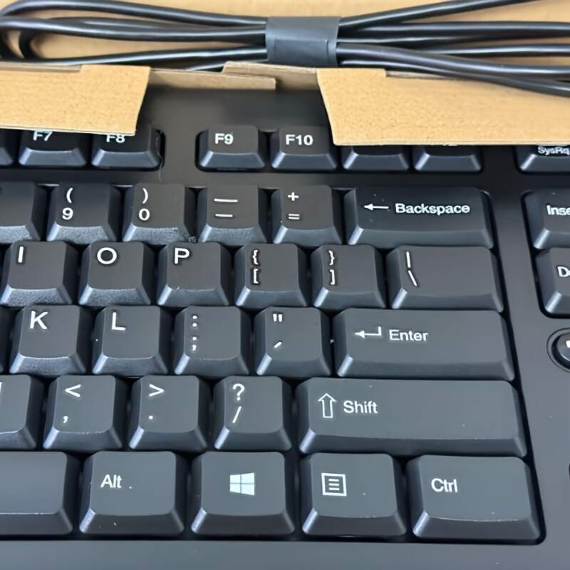 [Classic Wired Keyboard] Ergonomic 104-Key Wired USB Keyboard for Windows PC Laptop | Classic Black Design with Numeric Keypad, Media Keys & Hotkeys, USB-Powered (No Batteries Needed), Computer Accessory