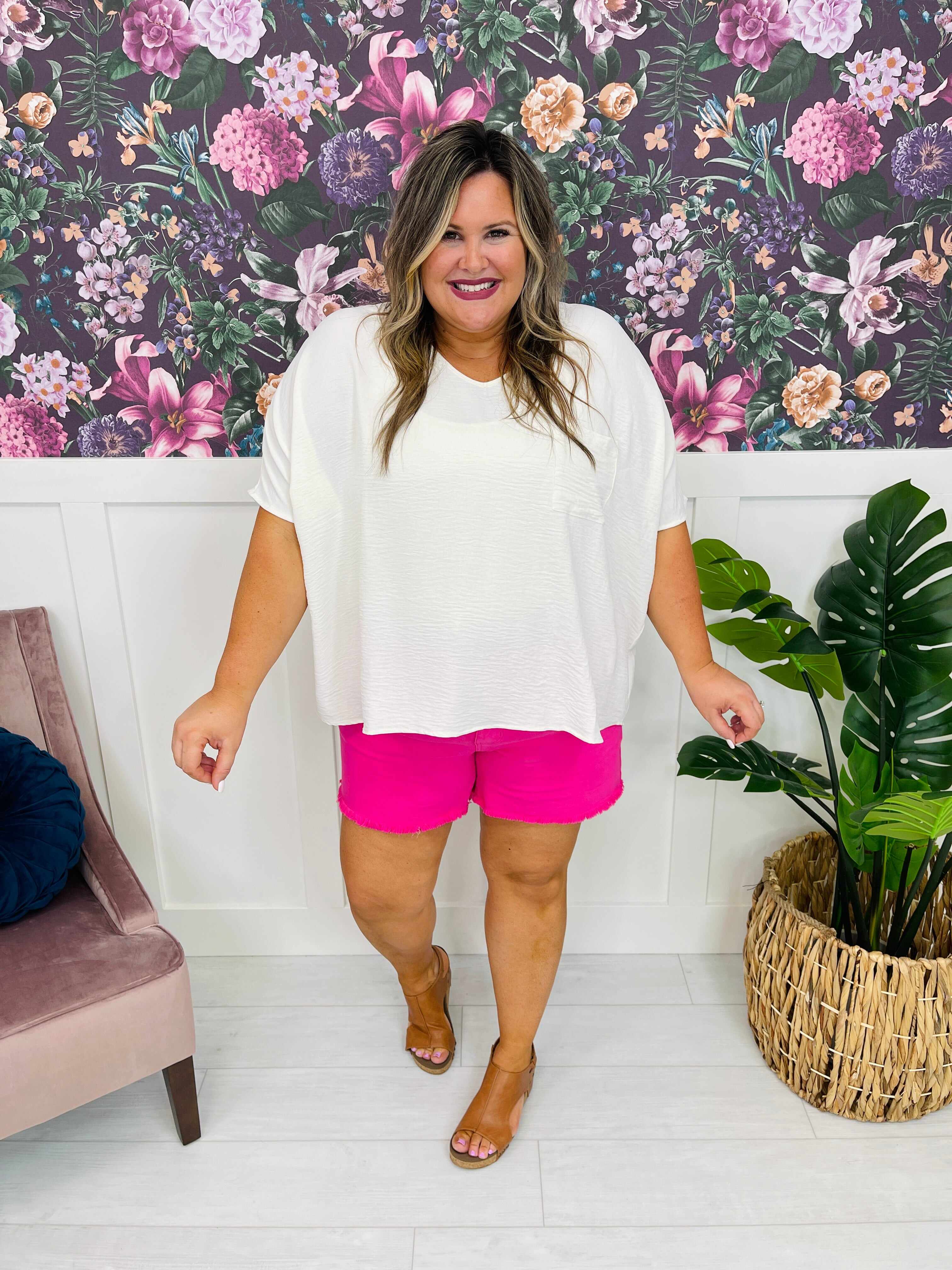 REG/CURVY Barbie Girl Hot Pink Shorts