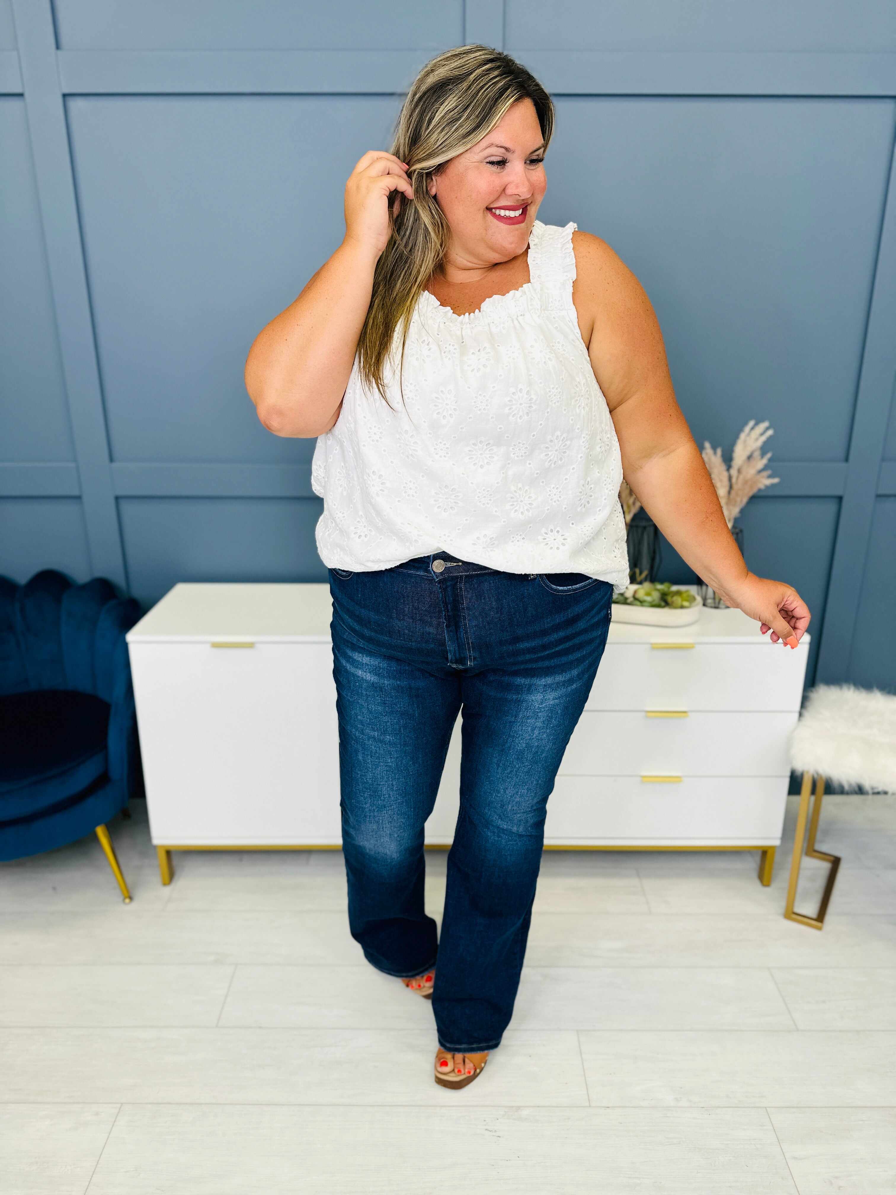 Lovervet REG/CURVY Far Out Flare Jeans
