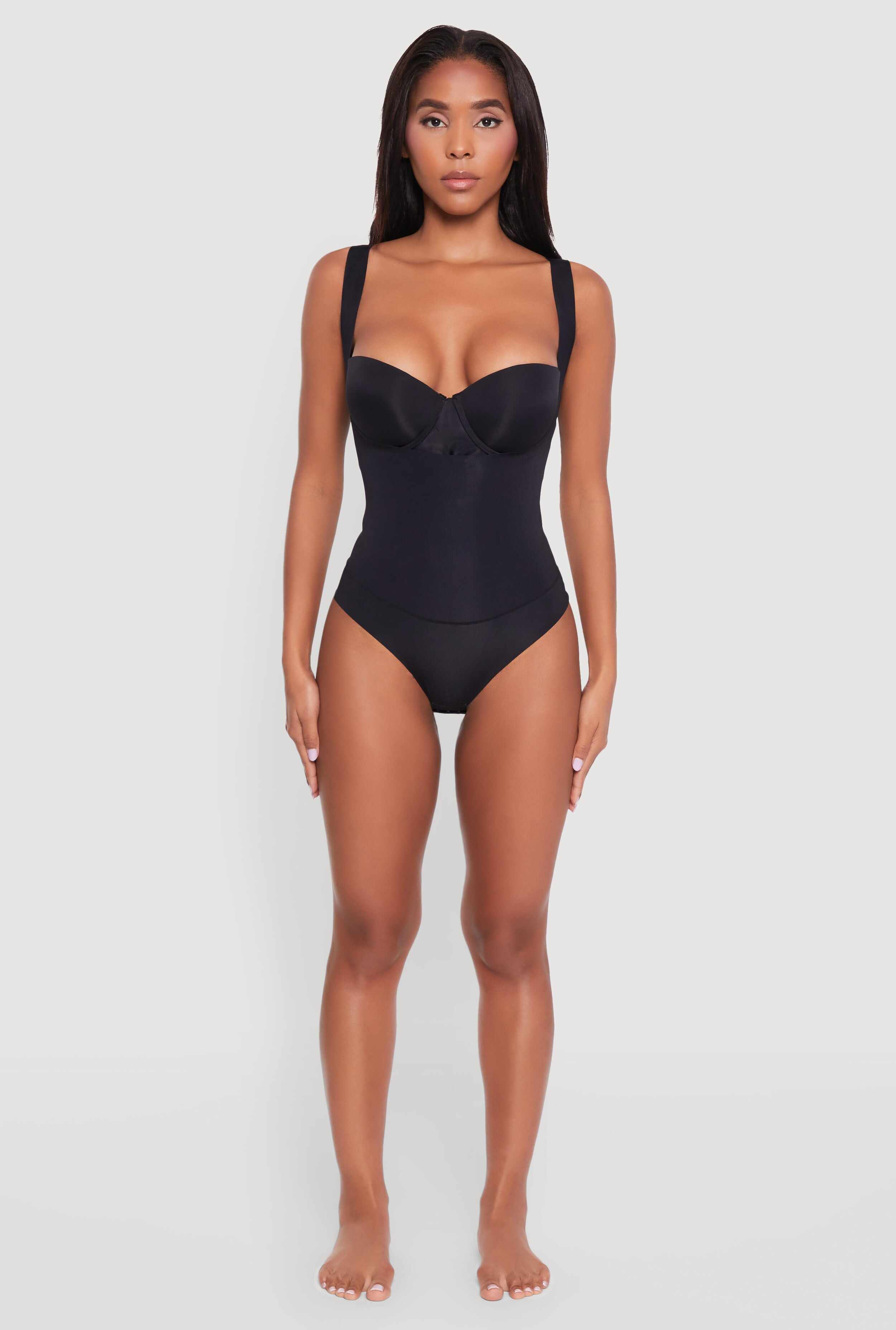Sleek Sleeveless Bodysuit with Sweetheart Neckline