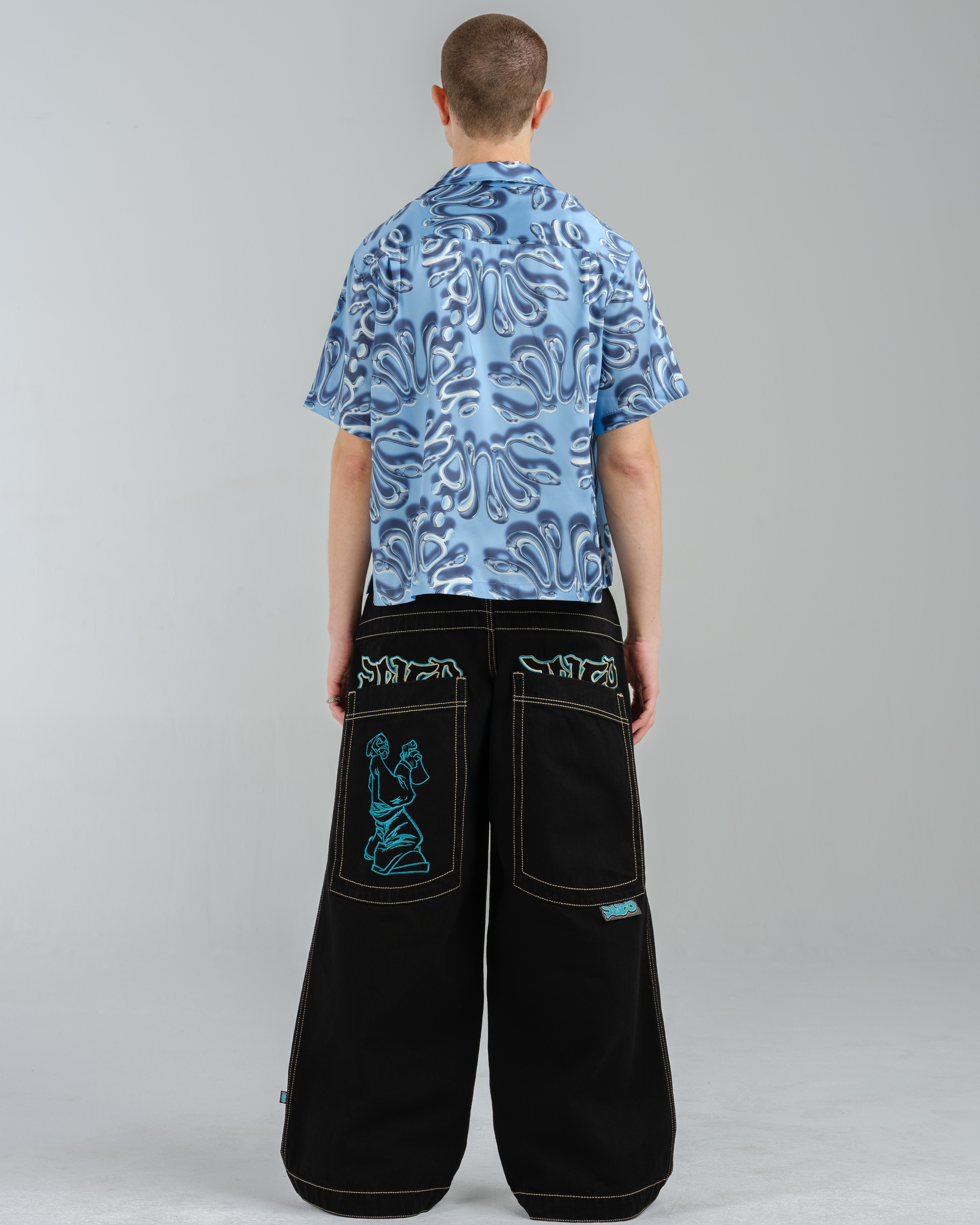 Artistical Uprising. 26