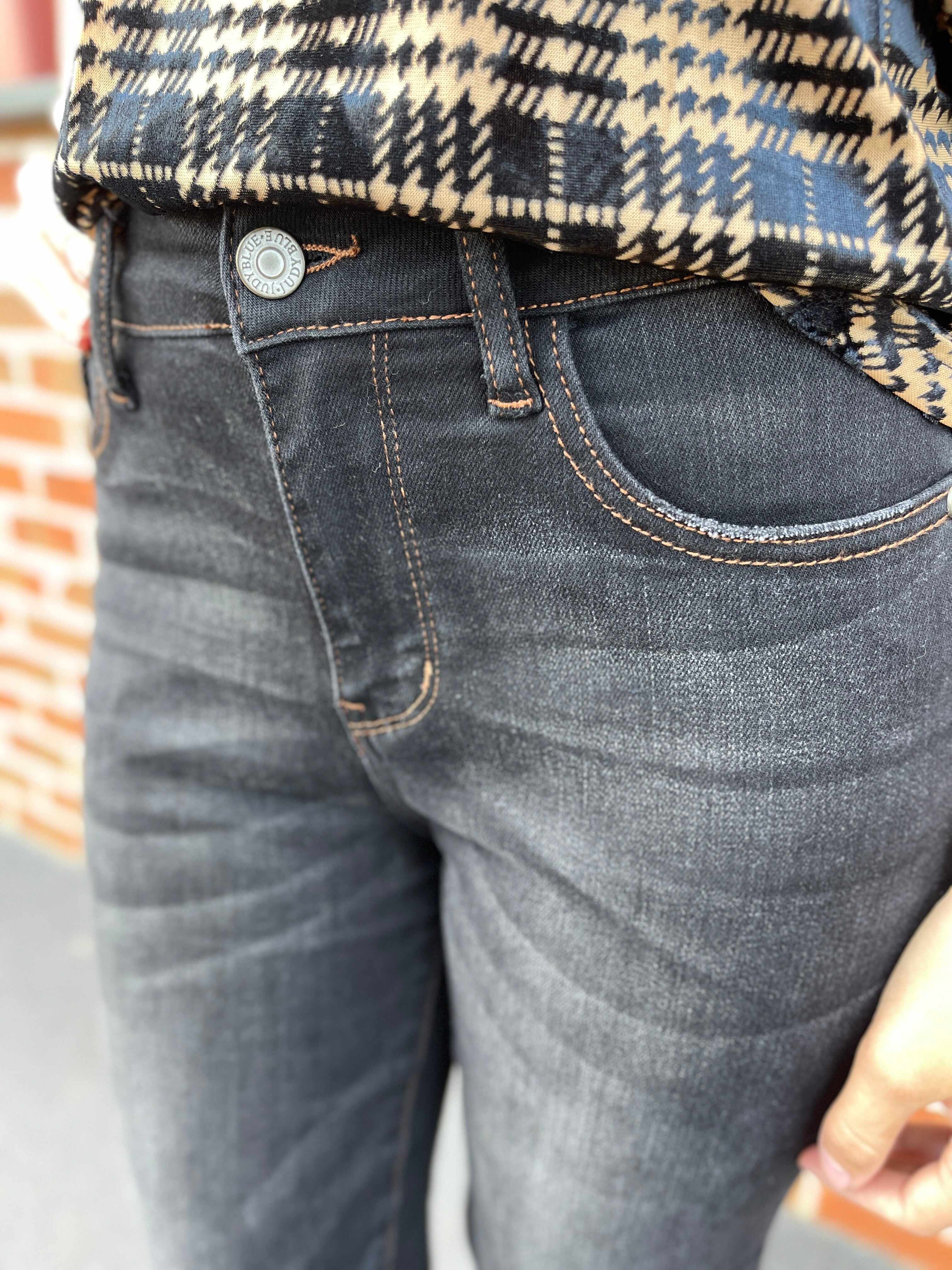 PLUS/REG Play It Straight Leg Jeans