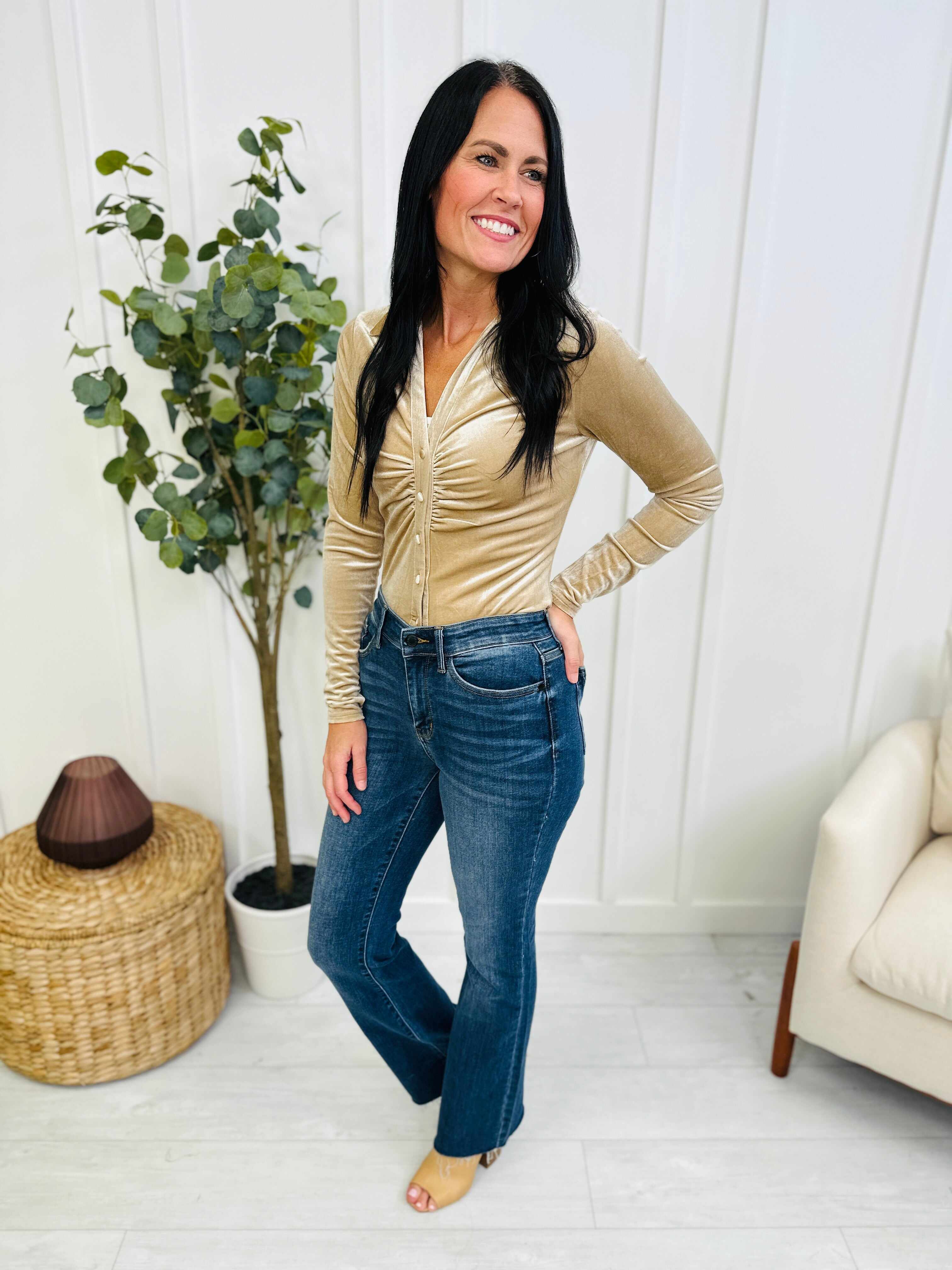 REG/CURVY Baby Got Bootcut Nondistressed Jeans