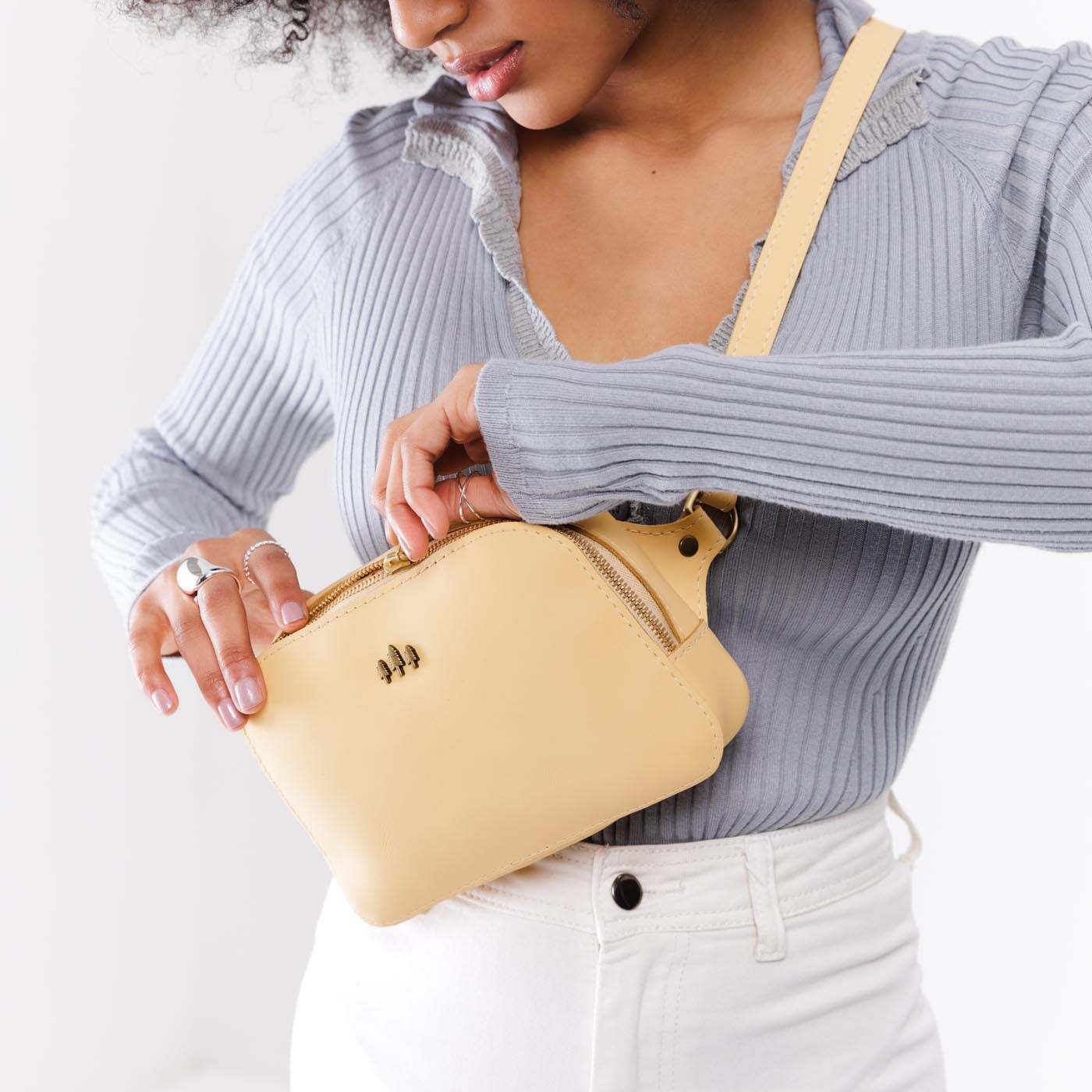 Scarlett Sling Bag