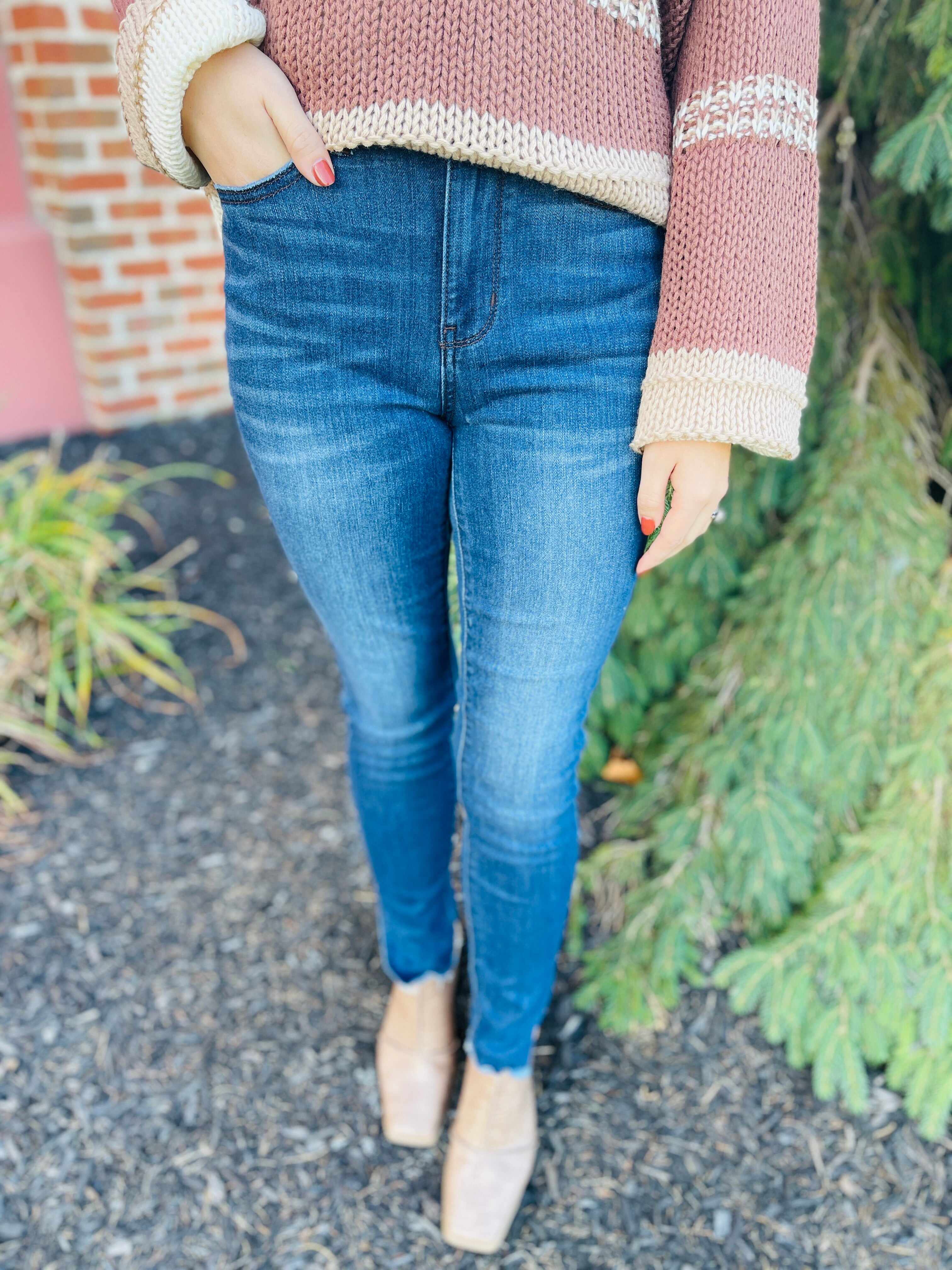 Plus/Reg Always On Your Side Slit Skinny Jeans