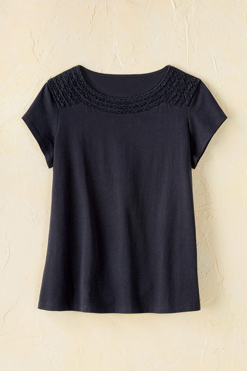 Clarissa Tee